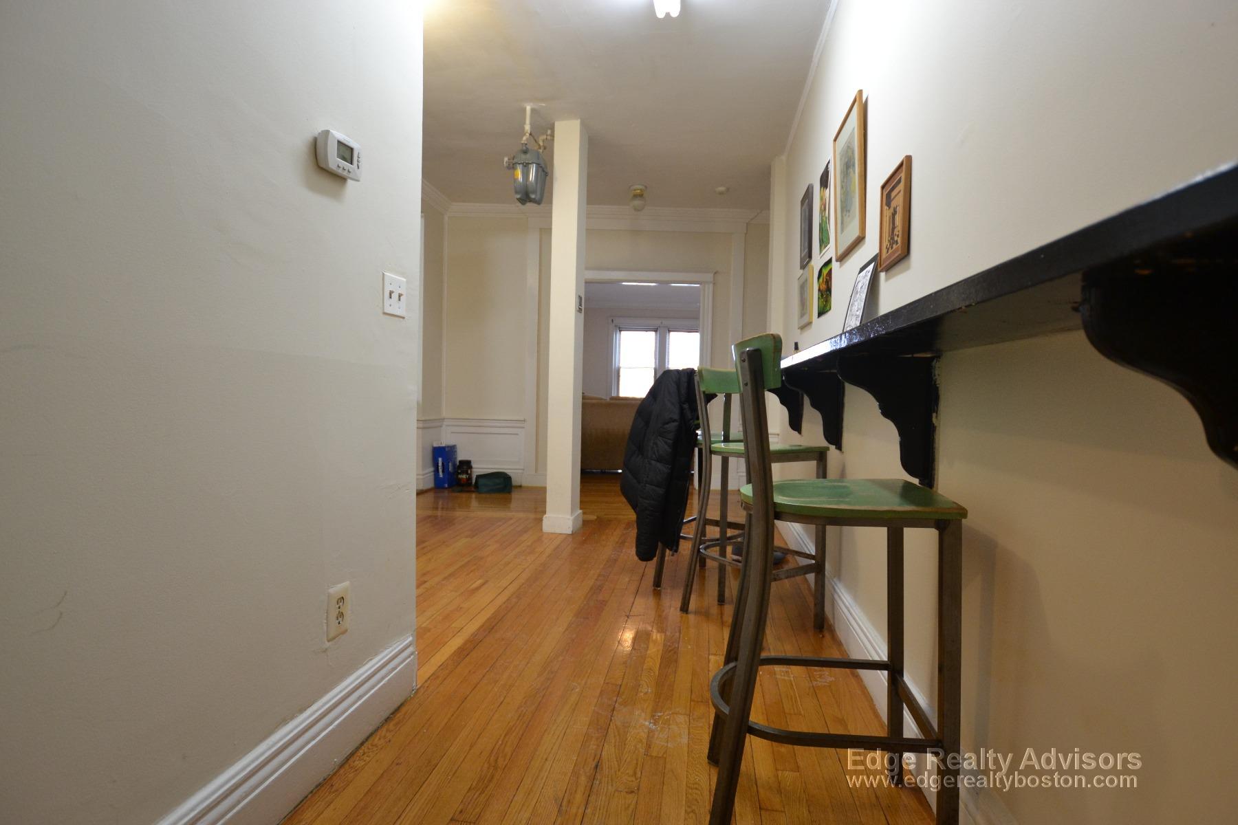 3 bed, 1 bath apartment for rent at 1661 Commonwealth Ave Unit 1, Brighton — photo 11 of 11
