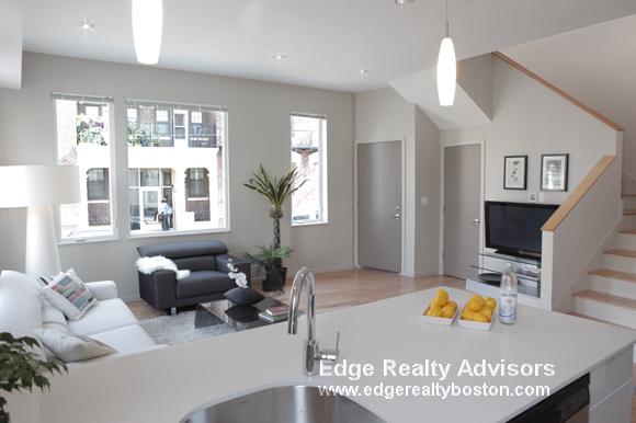 5 bed, 2.5 bath apartment for rent at 59 Glenville Ave Unit 1, Allston — photo 5 of 25