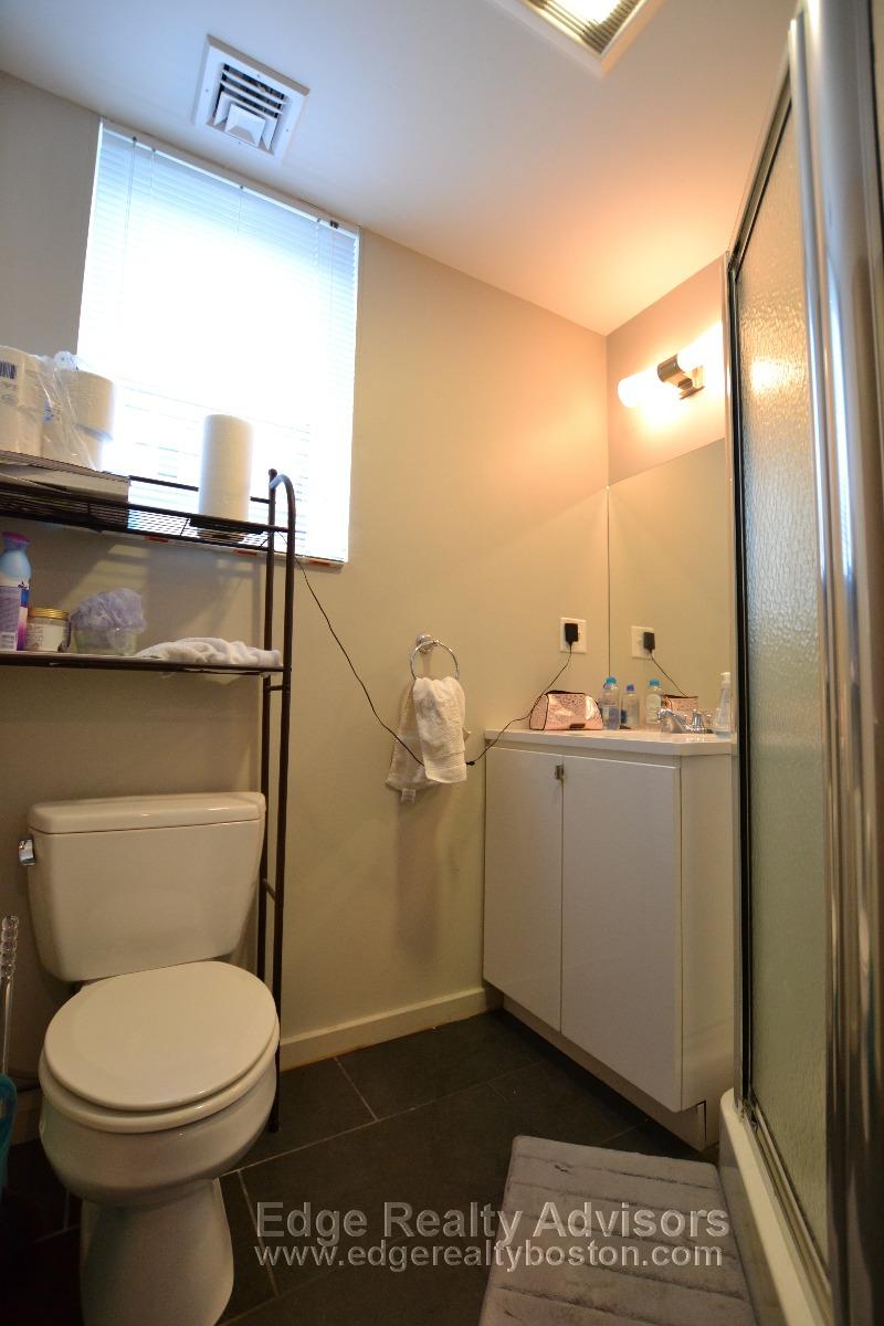 5 bed, 2.5 bath apartment for rent at 55 Glenville Ave, Allston — photo 11 of 15