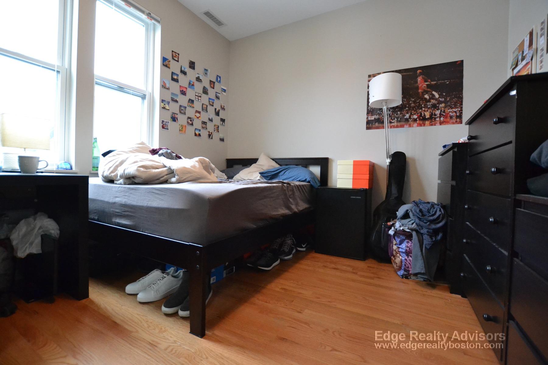 5 bed, 2.5 bath apartment for rent at 55 Glenville Ave, Allston — photo 15 of 15