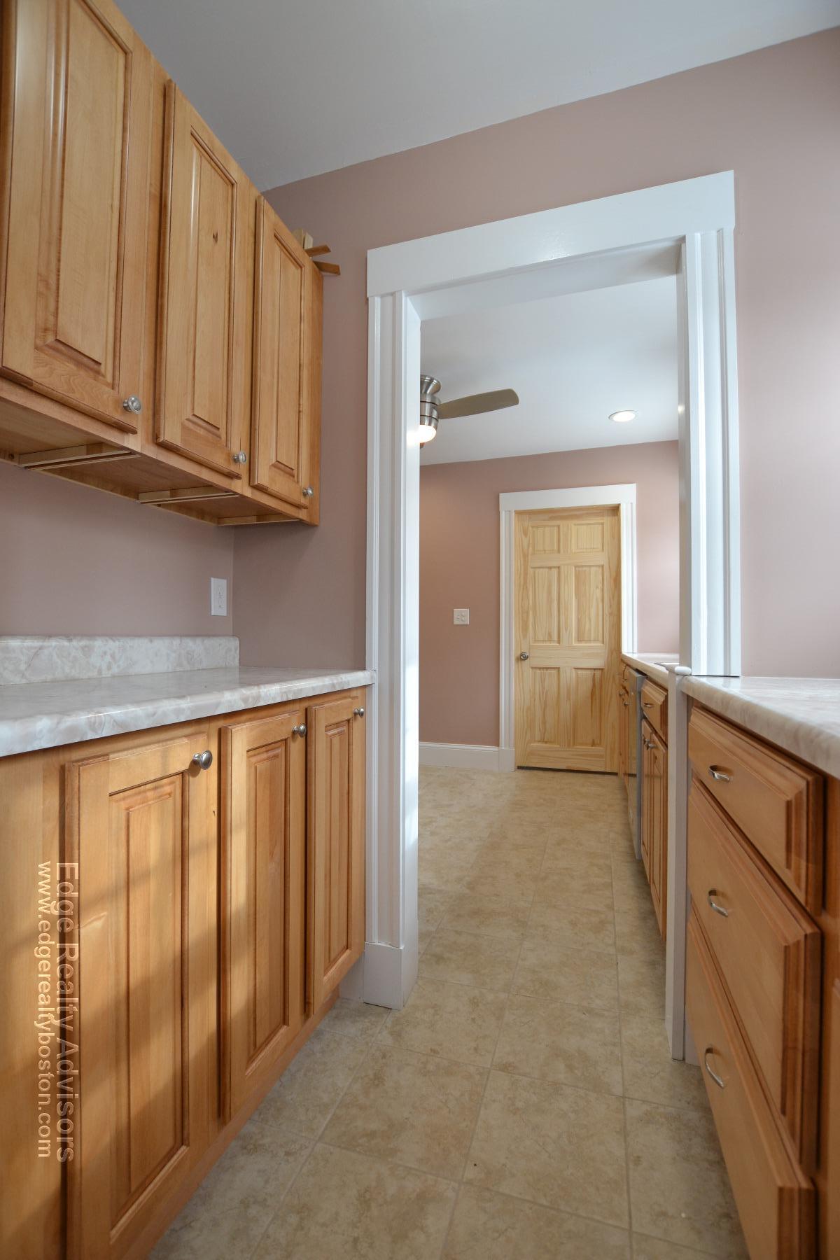 2 bed, 1 bath apartment for rent at 111 Oakland St Unit 1, Brighton — photo 4 of 14