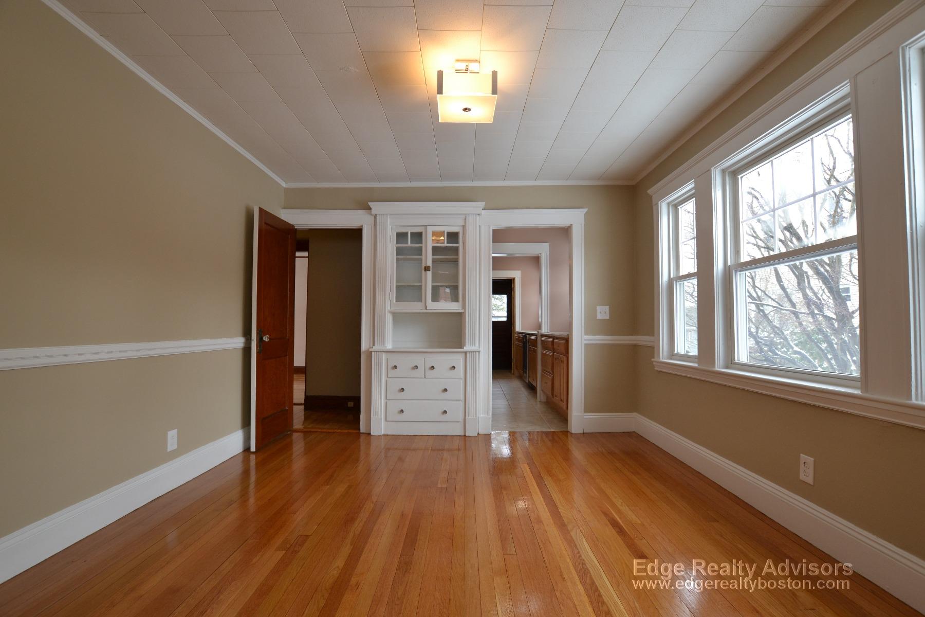 2 bed, 1 bath apartment for rent at 111 Oakland St Unit 1, Brighton — photo 11 of 14