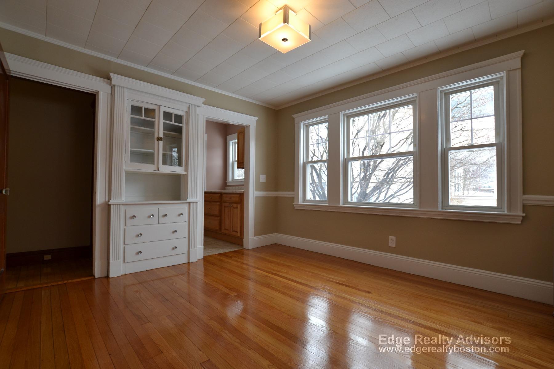 2 bed, 1 bath apartment for rent at 111 Oakland St Unit 1, Brighton — photo 12 of 14