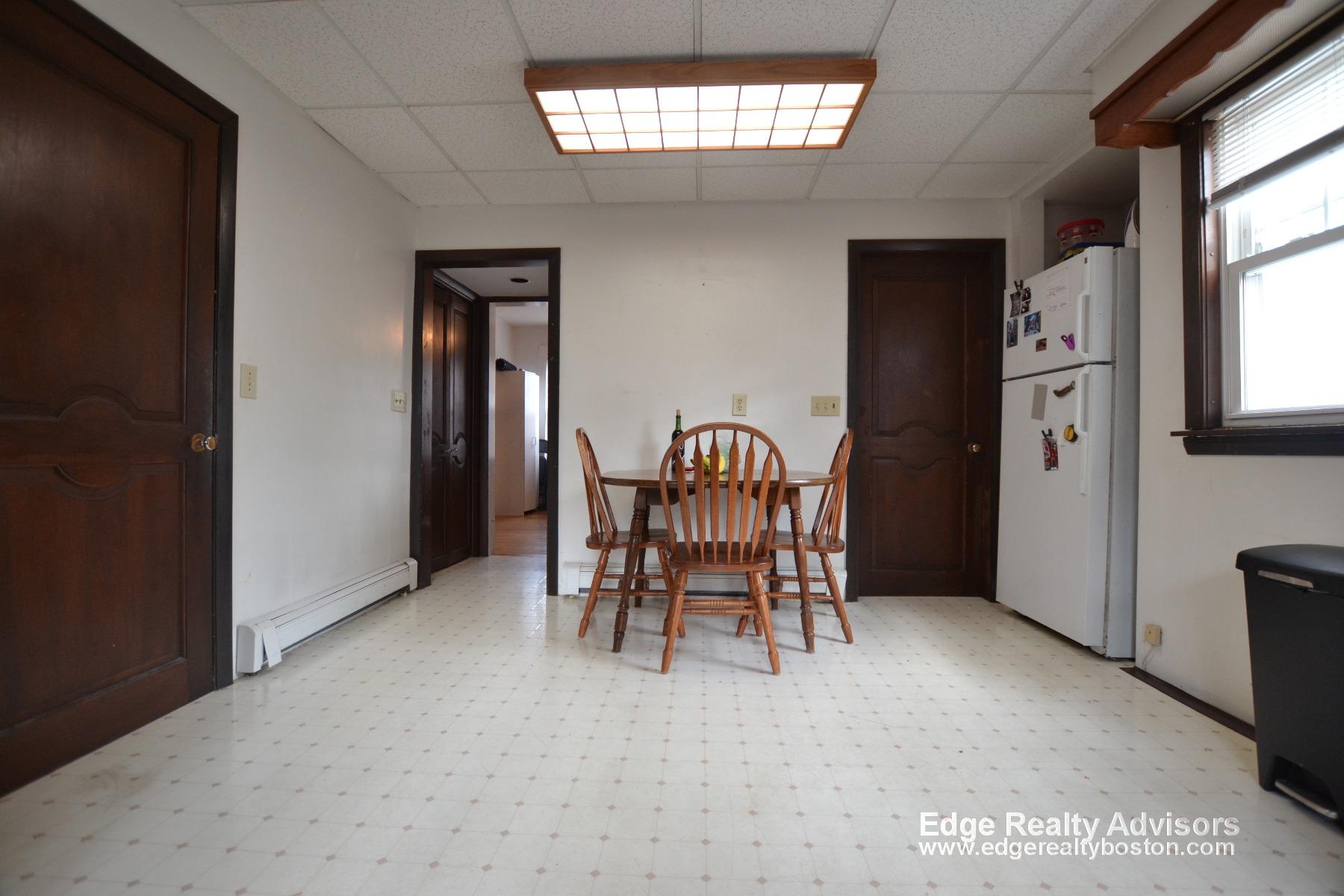 3 bed, 1.5 bath apartment for rent at 6 Lane Park Unit 1, Brighton — photo 9 of 18