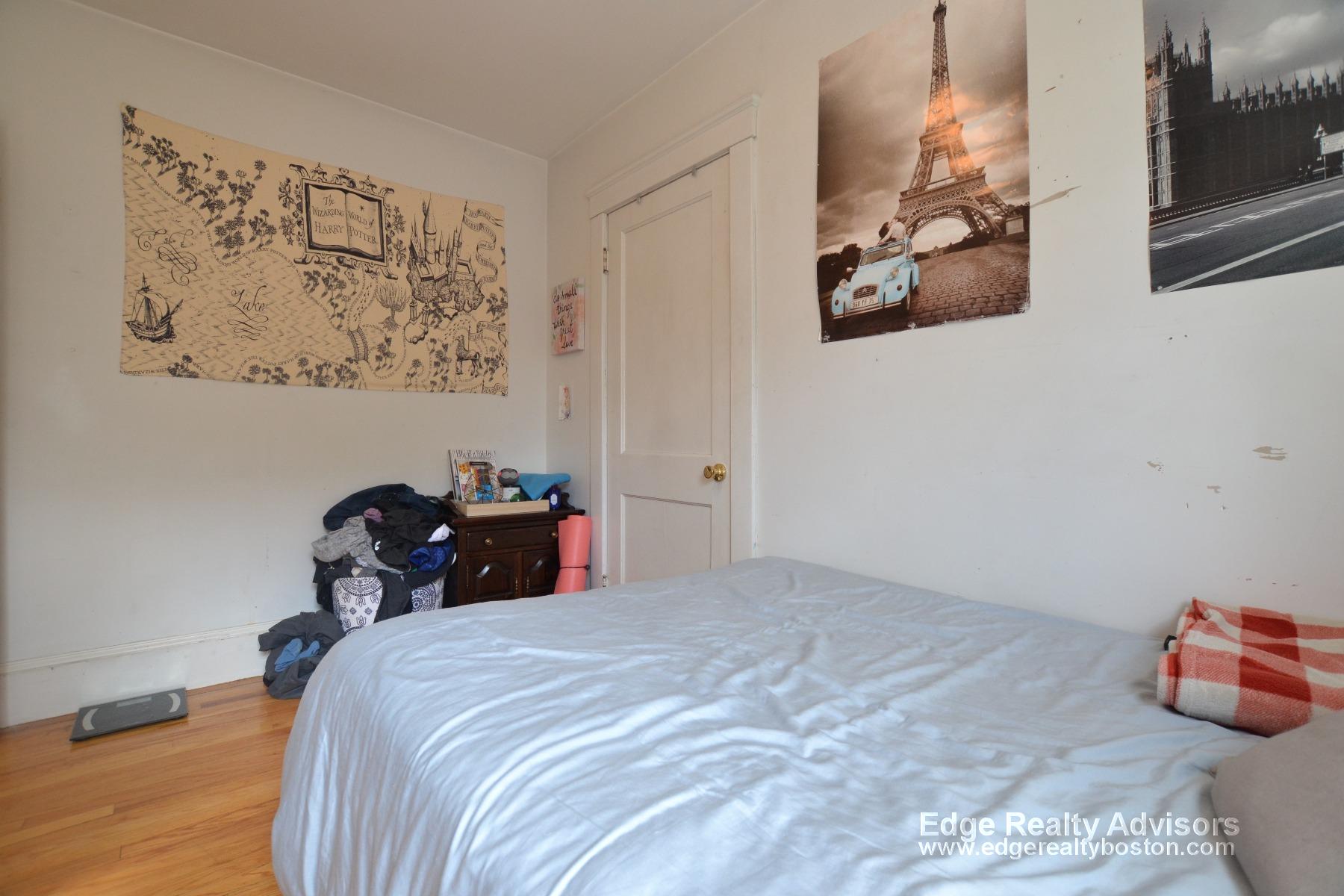 3 bed, 1.5 bath apartment for rent at 6 Lane Park Unit 1, Brighton — photo 15 of 18