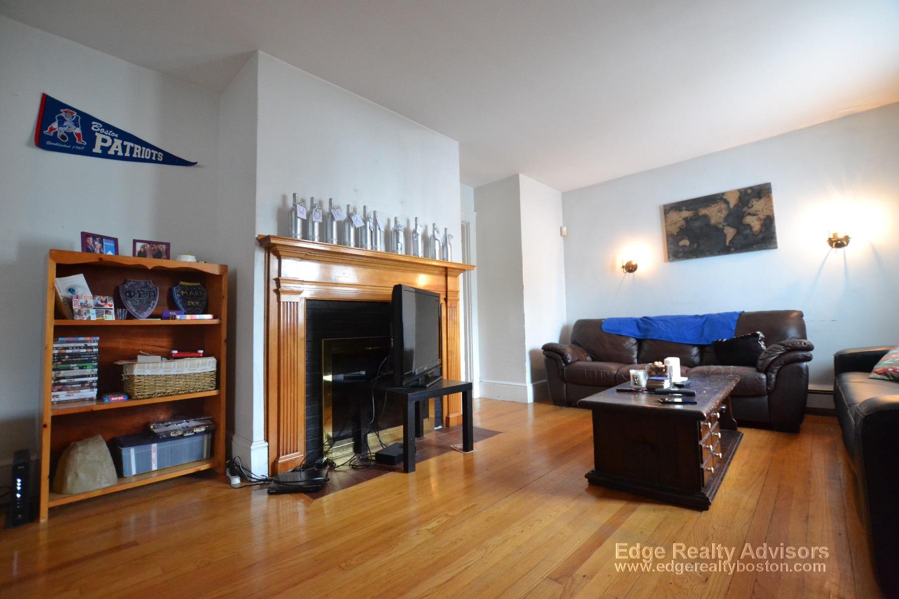 3 bed, 1.5 bath apartment for rent at 6 Lane Park Unit 1, Brighton — photo 4 of 18