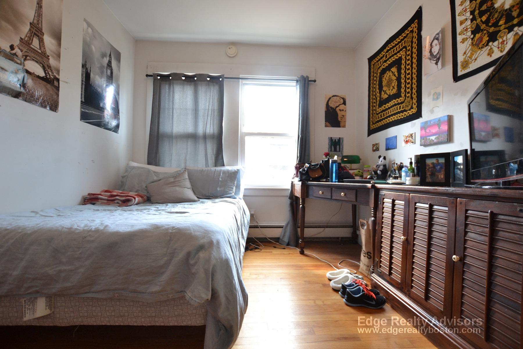 3 bed, 1.5 bath apartment for rent at 6 Lane Park Unit 1, Brighton — photo 13 of 18