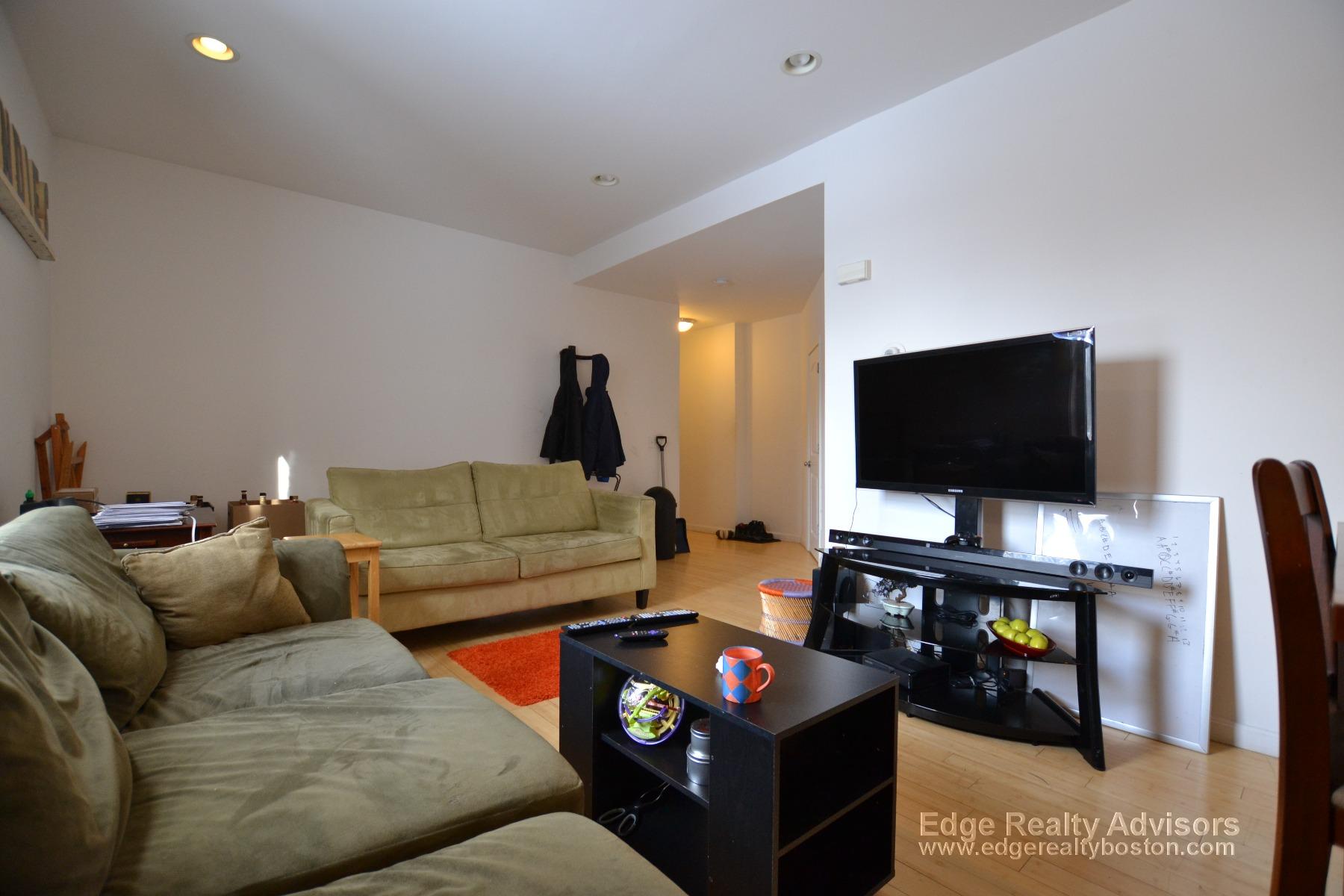3 bed, 1 bath apartment for rent at 36 Newton St Unit 1, Brighton — photo 10 of 34