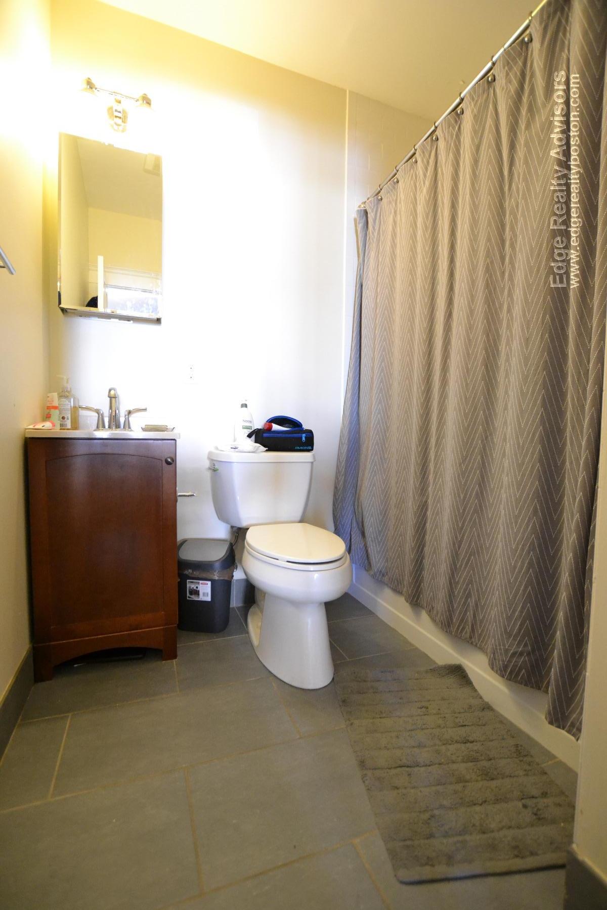 4 bed, 3 bath apartment for rent at 79 Gardena St Unit 1, Brighton — photo 7 of 13