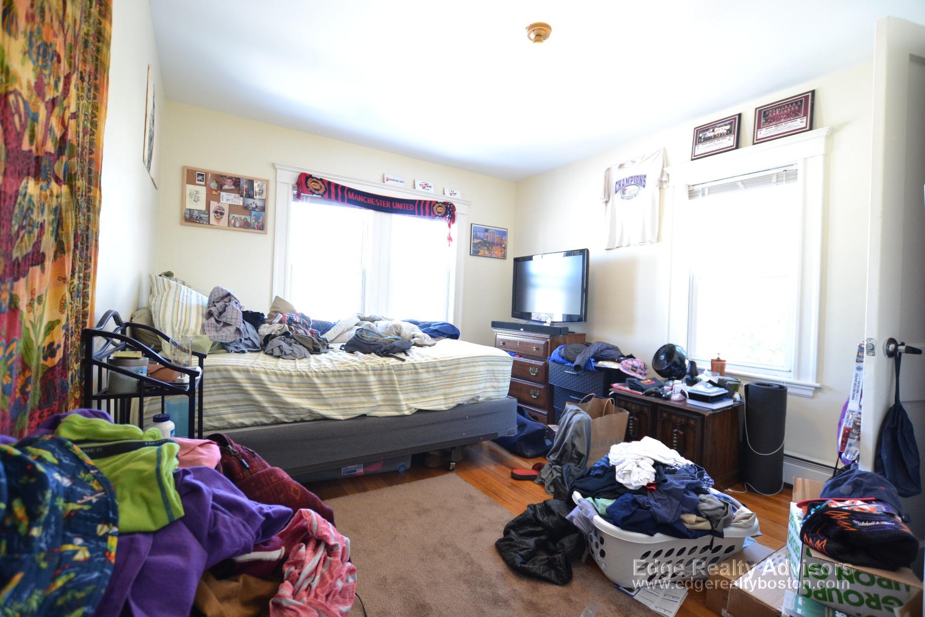 4 bed, 3 bath apartment for rent at 79 Gardena St Unit 1, Brighton — photo 11 of 13