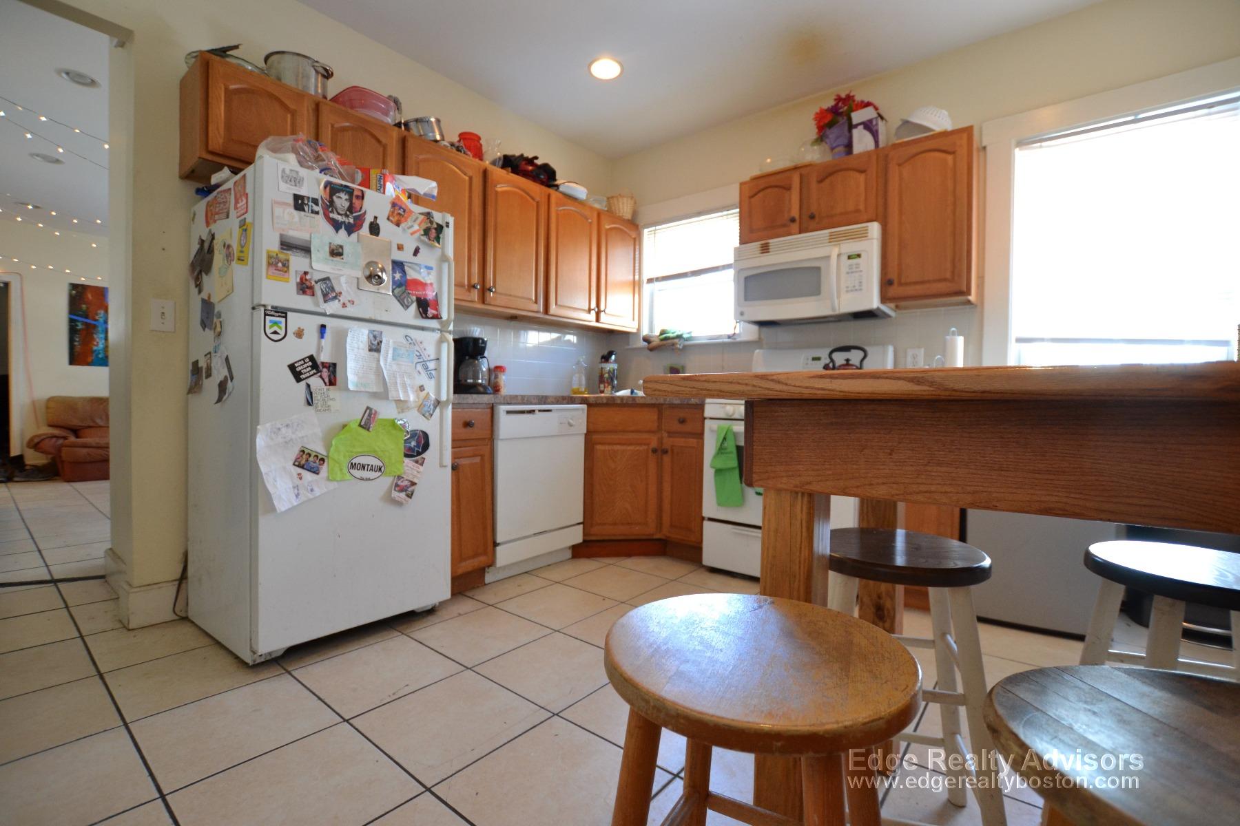 6 bed, 2 bath apartment for rent at 90 Allston St Unit 1, Allston — photo 1 of 14
