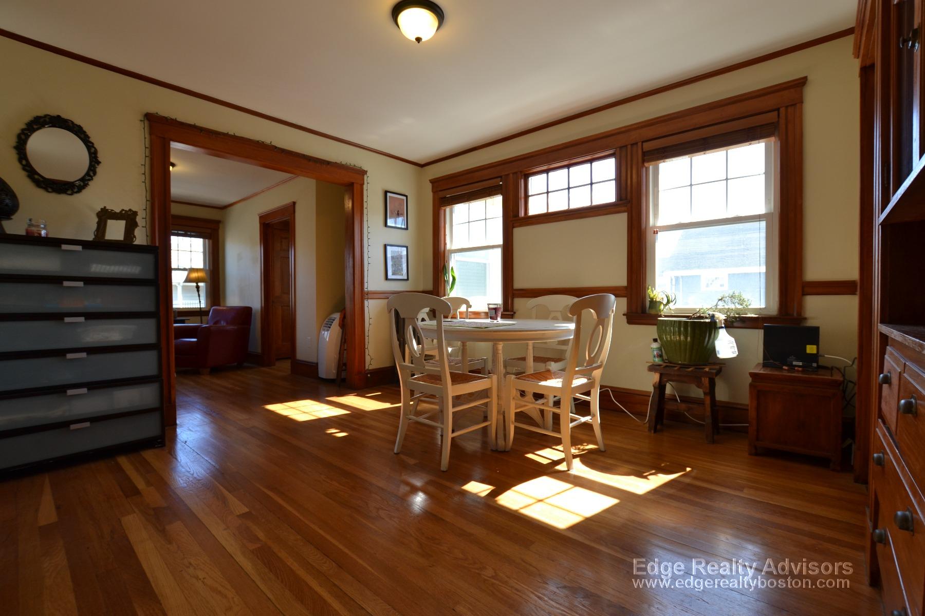 3 bed, 1 bath apartment for rent at 31 Willoughby St Unit 2, Brighton — photo 13 of 14