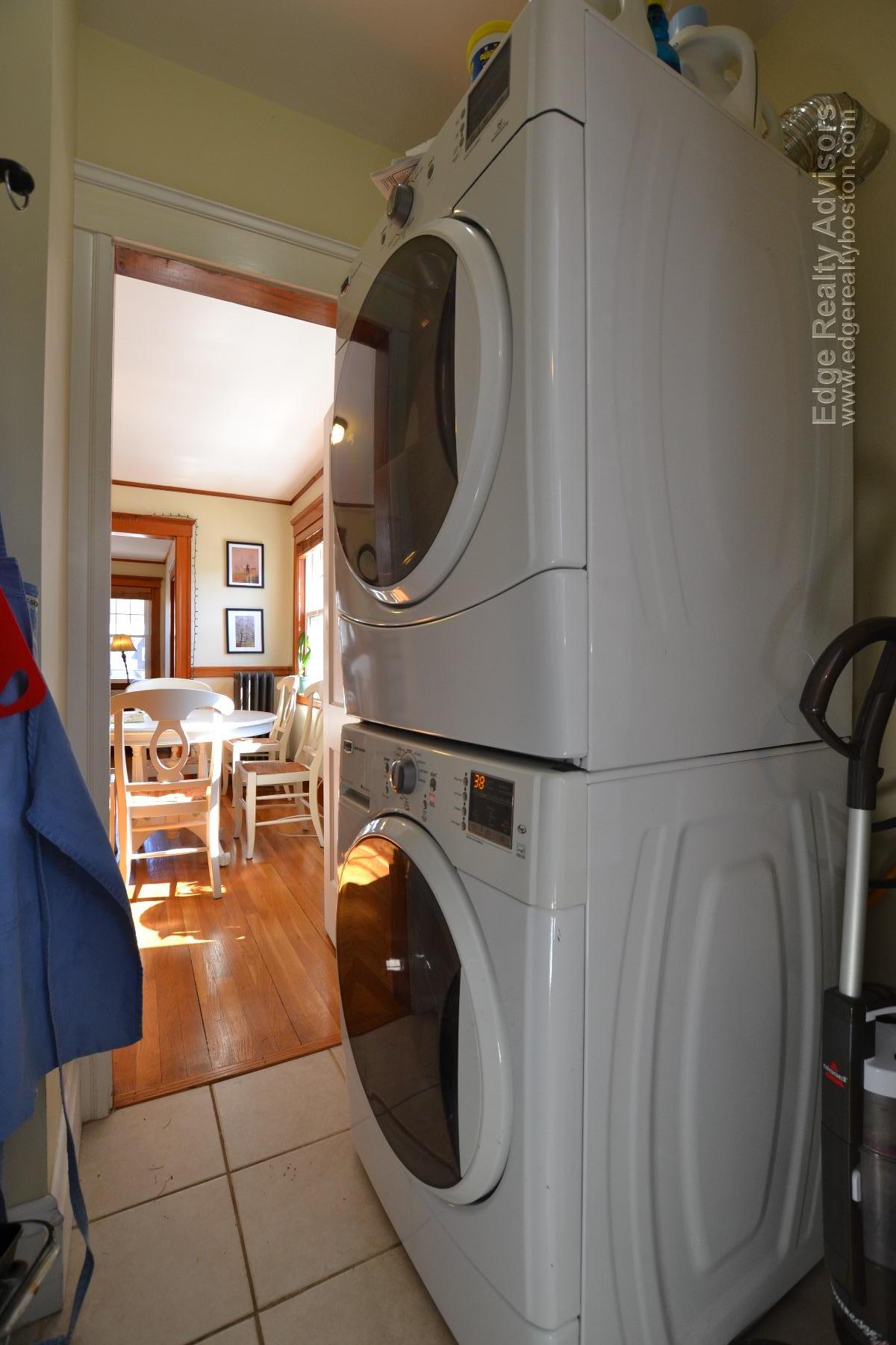 3 bed, 1 bath apartment for rent at 31 Willoughby St Unit 2, Brighton — photo 14 of 14
