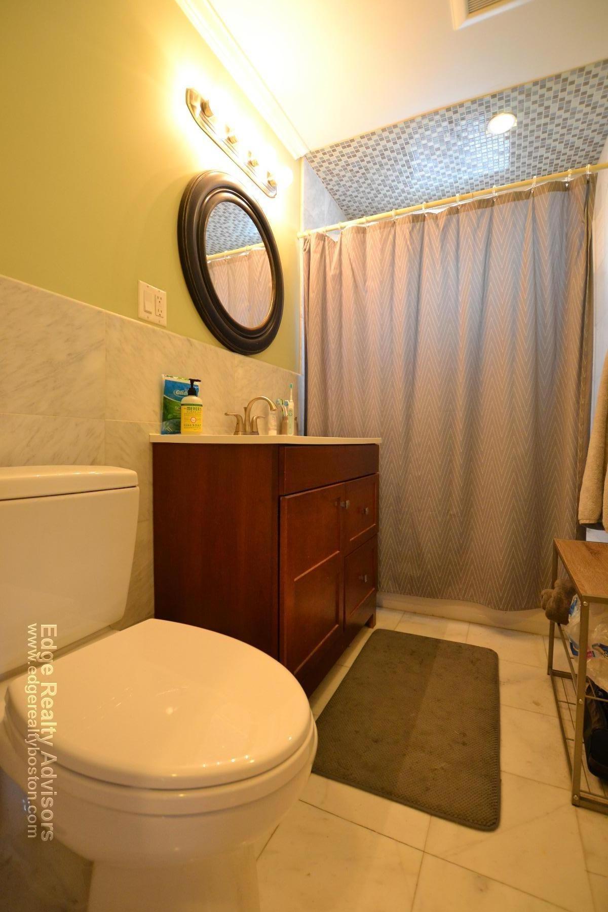 4 bed, 2 bath apartment for rent at 47 Capitol St Unit 2, Watertown — photo 5 of 14