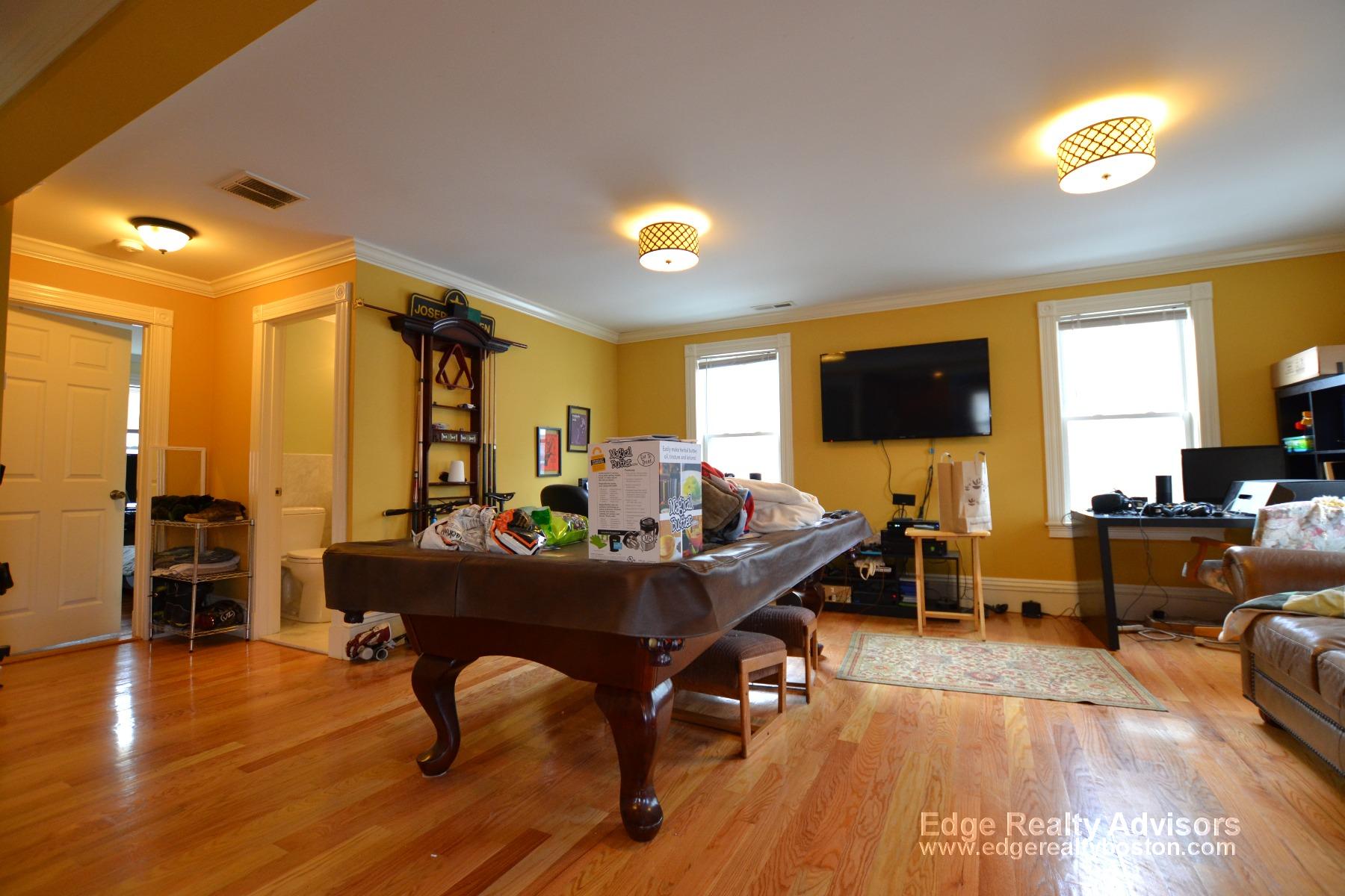 4 bed, 2 bath apartment for rent at 47 Capitol St Unit 2, Watertown — photo 8 of 14