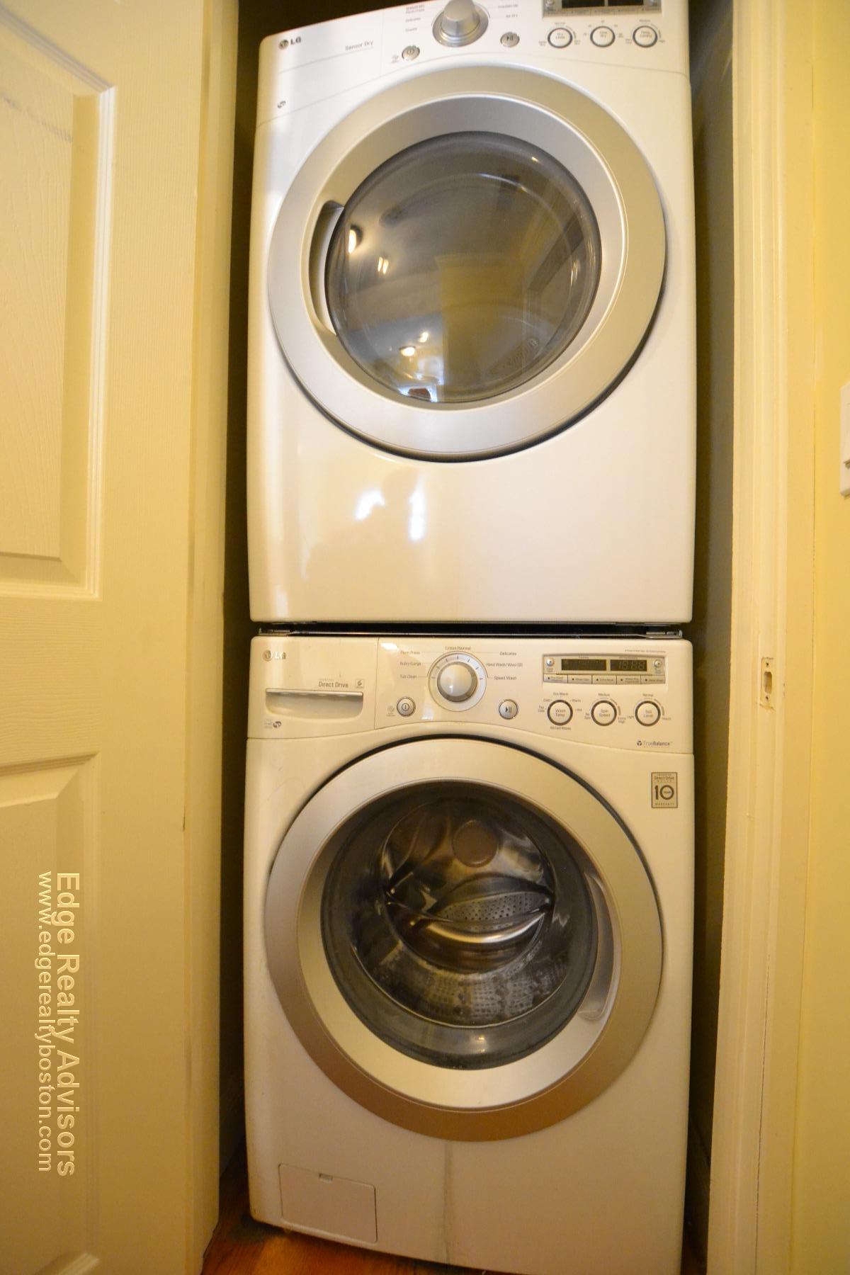 4 bed, 2 bath apartment for rent at 47 Capitol St Unit 2, Watertown — photo 11 of 14