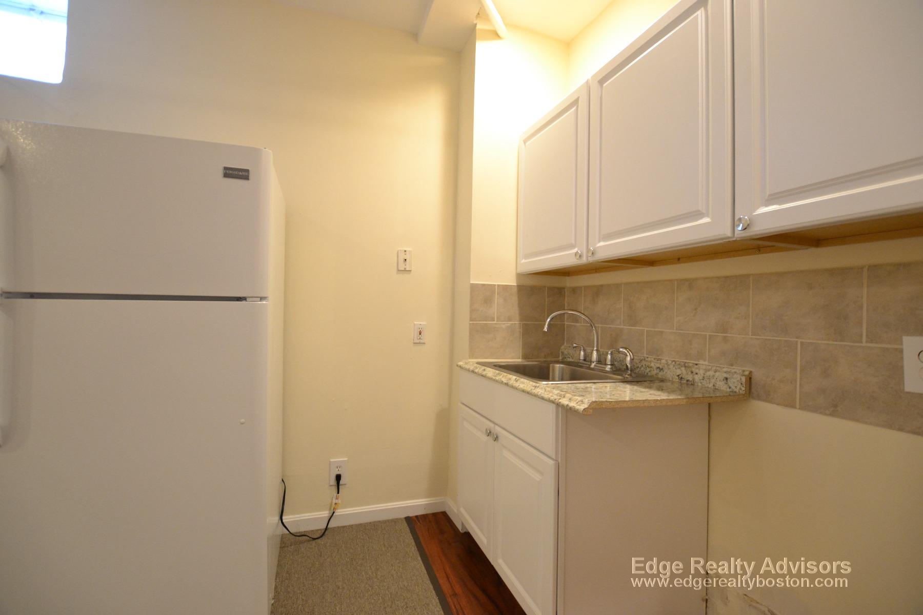 Studio bed, 1 bath apartment for rent at 28 Murdock St Unit B, Brighton — photo 3 of 8