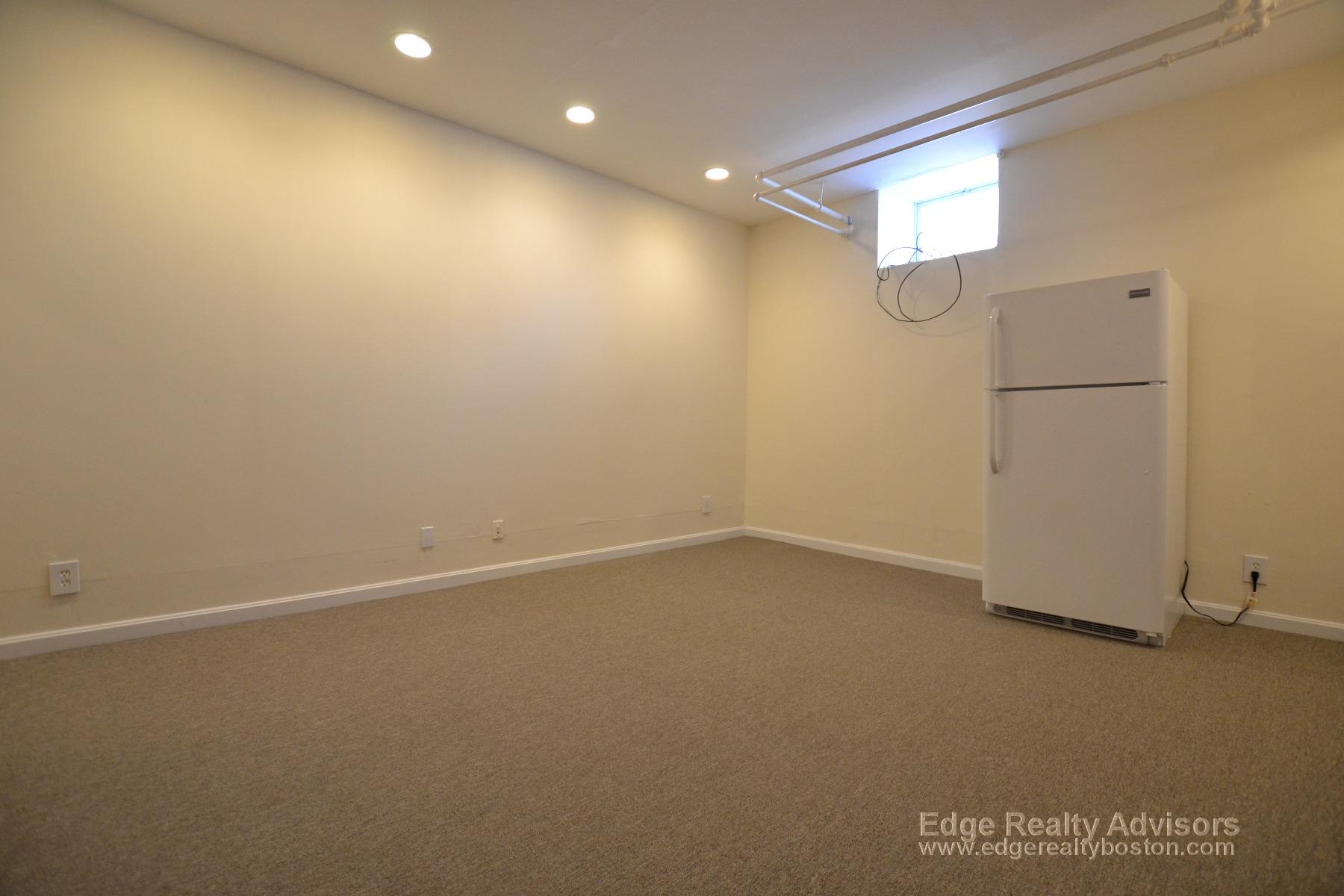 Studio bed, 1 bath apartment for rent at 28 Murdock St Unit B, Brighton — photo 5 of 8