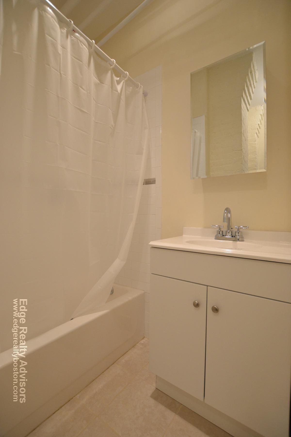 Studio bed, 1 bath apartment for rent at 28 Murdock St Unit B, Brighton — photo 6 of 8