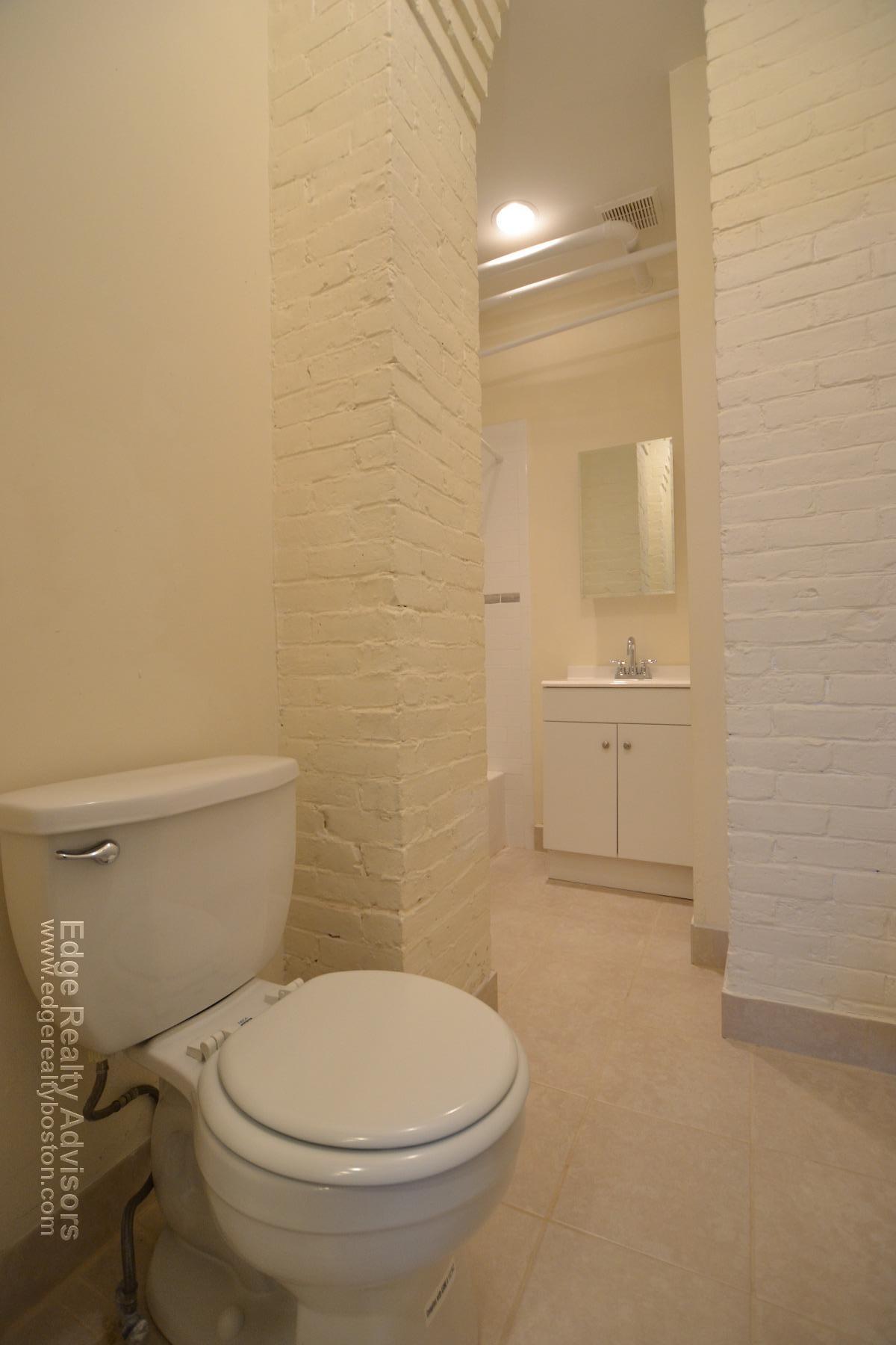 Studio bed, 1 bath apartment for rent at 28 Murdock St Unit B, Brighton — photo 7 of 8