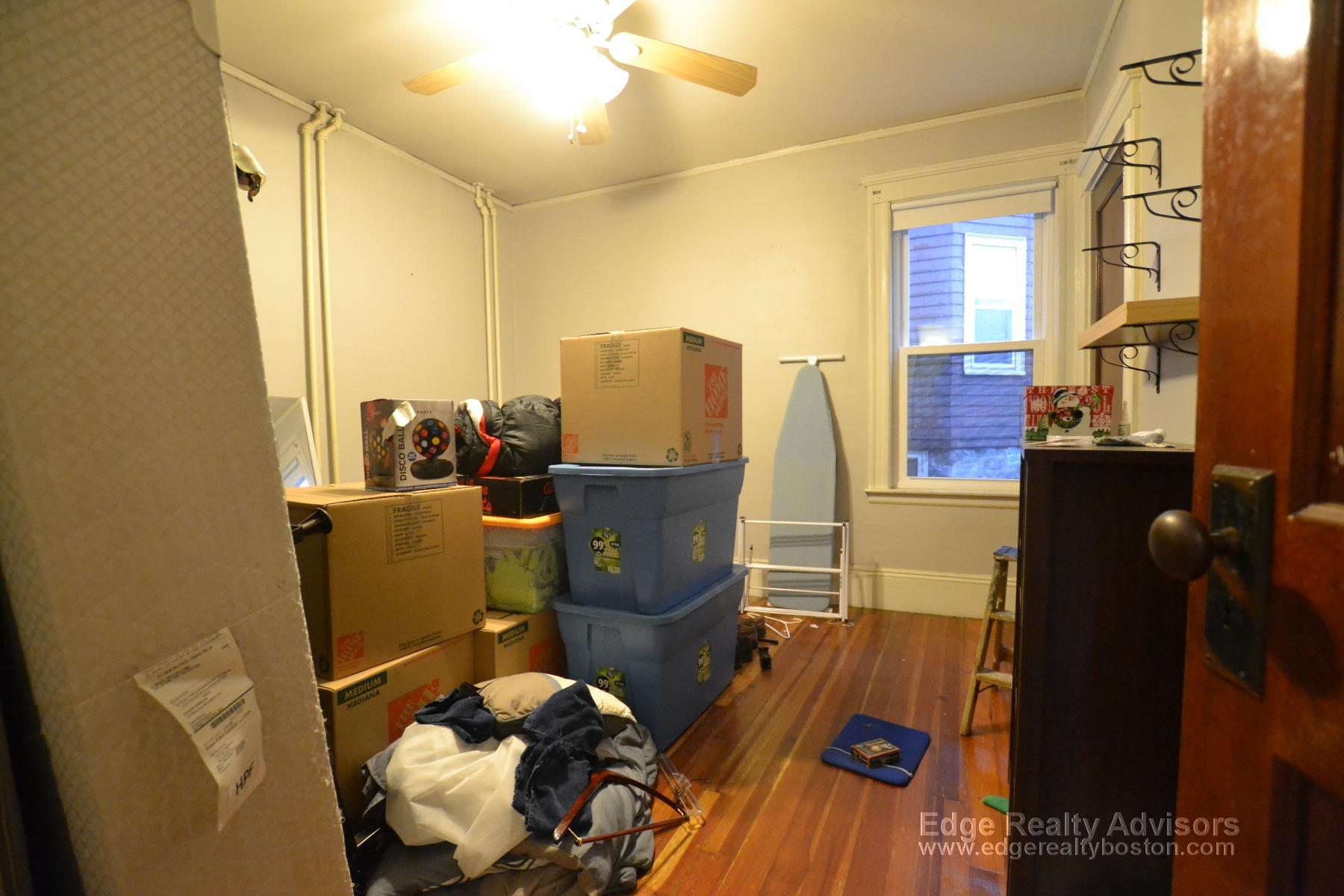 3 bed, 1 bath apartment for rent at 19 Atkins St Unit 1, Brighton — photo 5 of 10