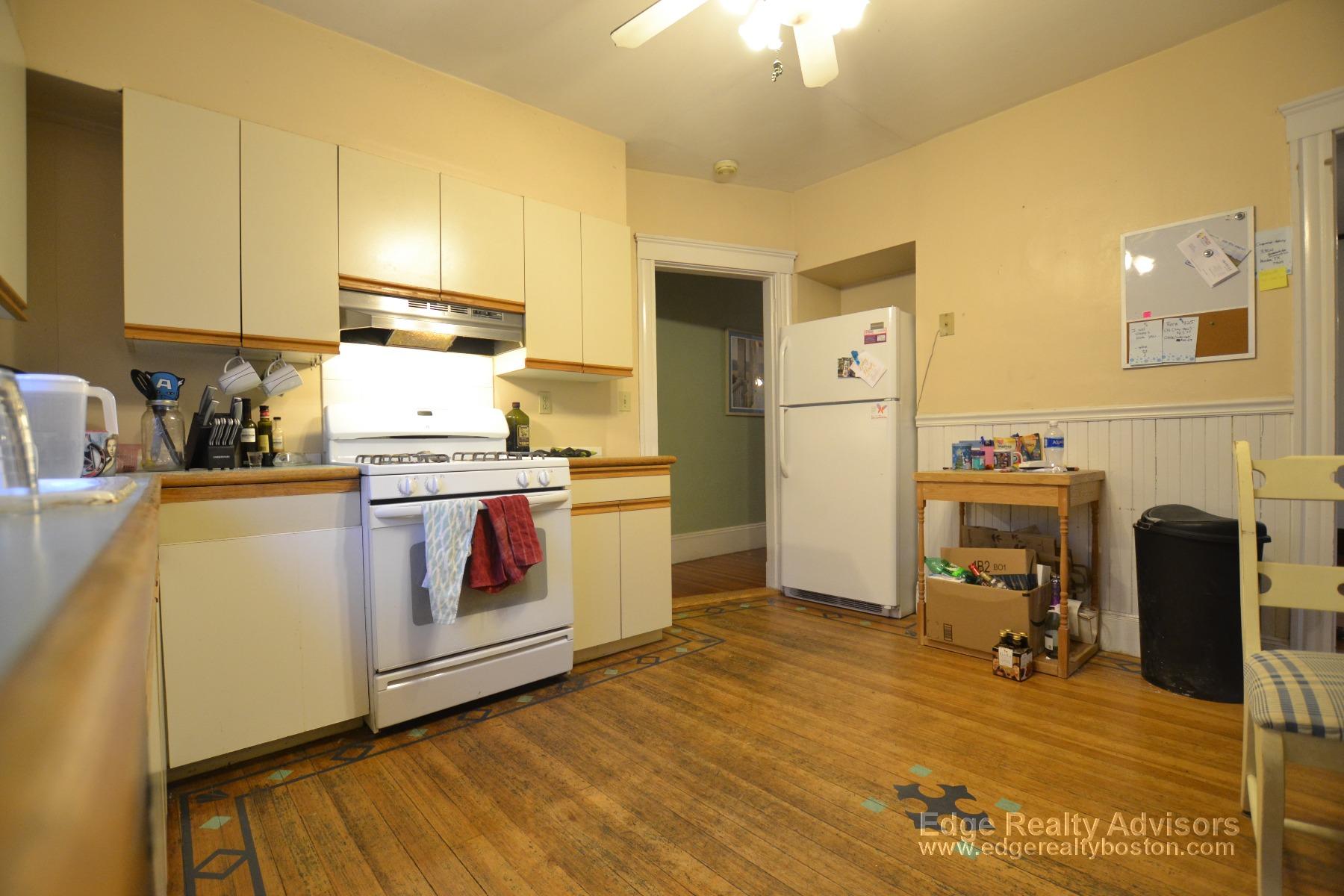 3 bed, 1 bath apartment for rent at 19 Atkins St Unit 1, Brighton — photo 10 of 10