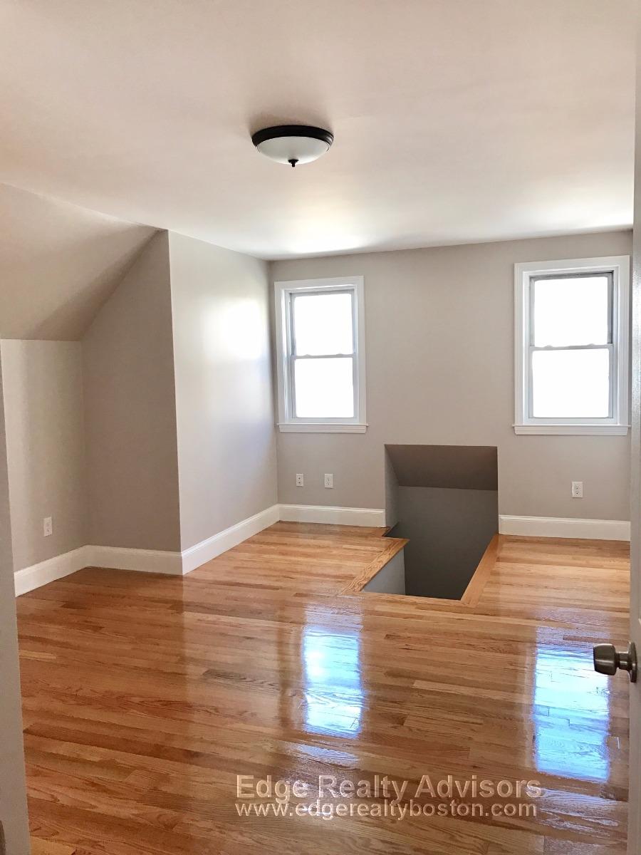 2 bed, 1 bath apartment for rent at 125 Brooks St Unit 1, Brighton — photo 12 of 14