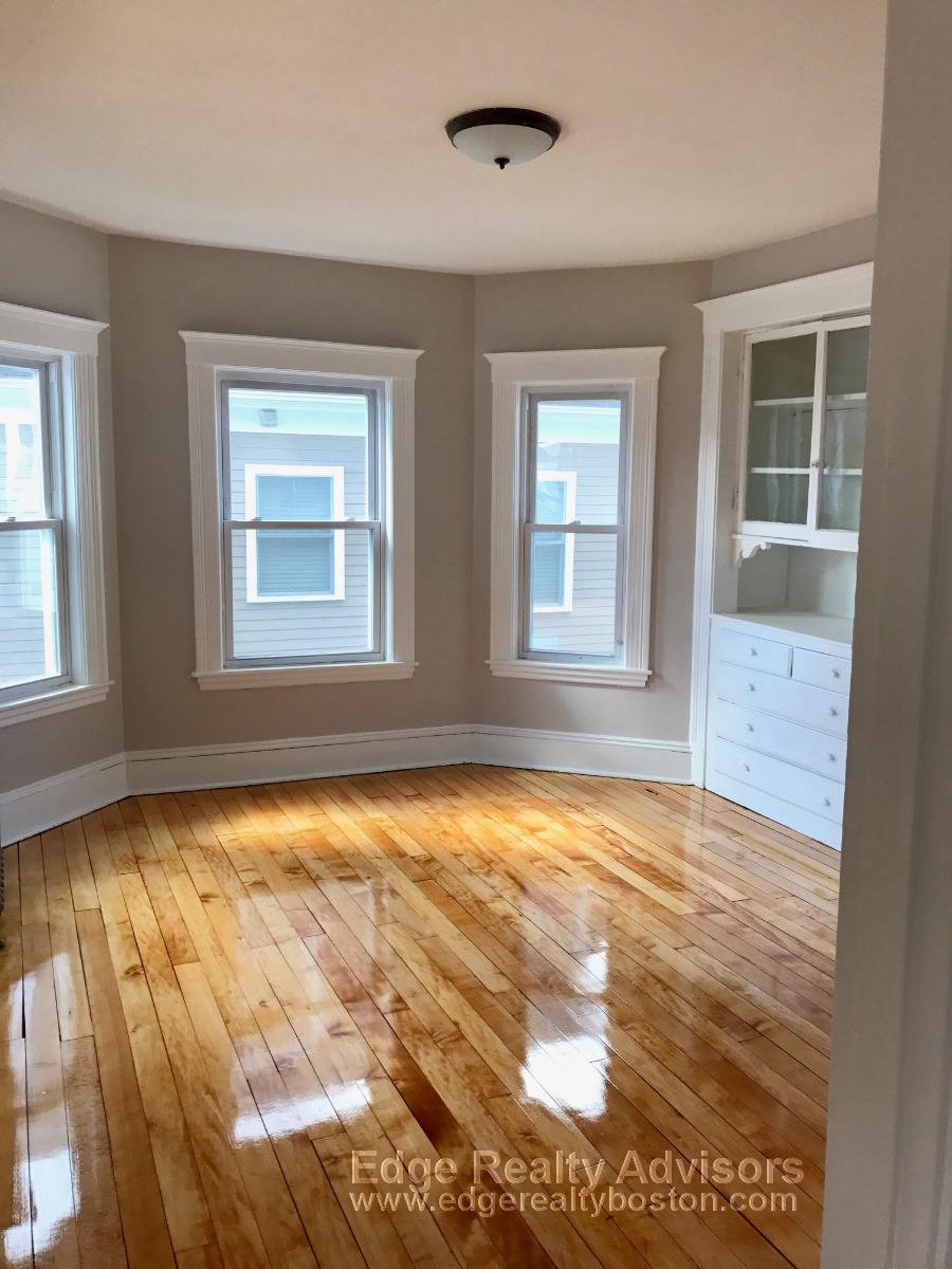 2 bed, 1 bath apartment for rent at 125 Brooks St Unit 1, Brighton — photo 10 of 14