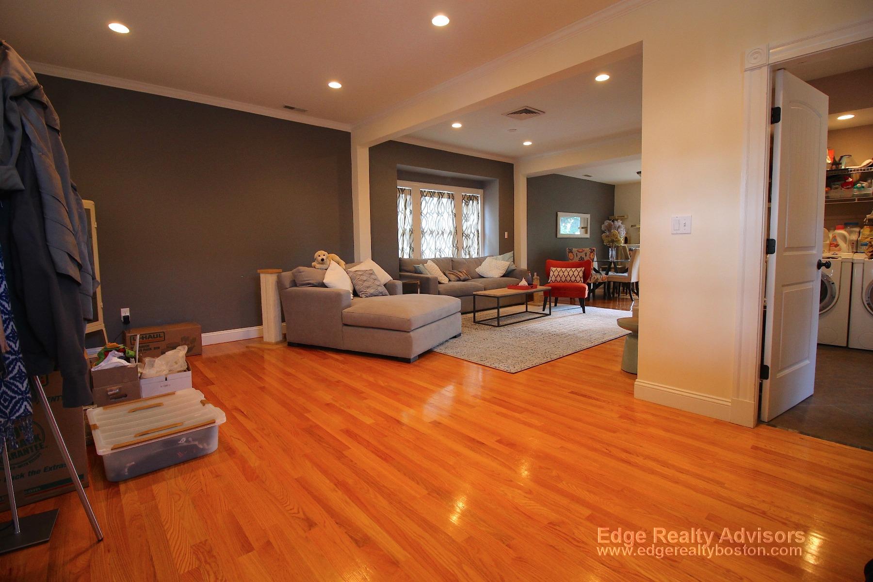 3 bed, 2.5 bath apartment for rent at 23 Brooksdale Rd Unit 1, Brighton — photo 2 of 19