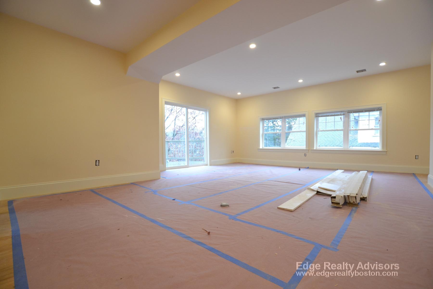 5 bed, 3.5 bath apartment for rent at 26 Bothwell Rd Unit 2 (R), Brighton — photo 17 of 18