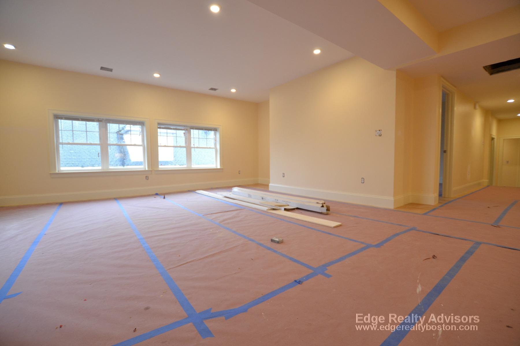 5 bed, 3.5 bath apartment for rent at 26 Bothwell Rd Unit 2 (R), Brighton