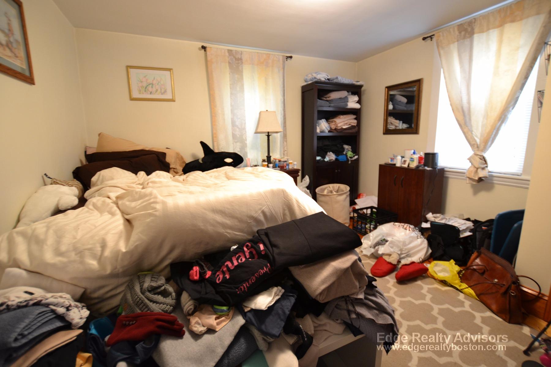 2 bed, 1 bath apartment for rent at 2 Oneil Pl Unit 1, Brighton — photo 4 of 6