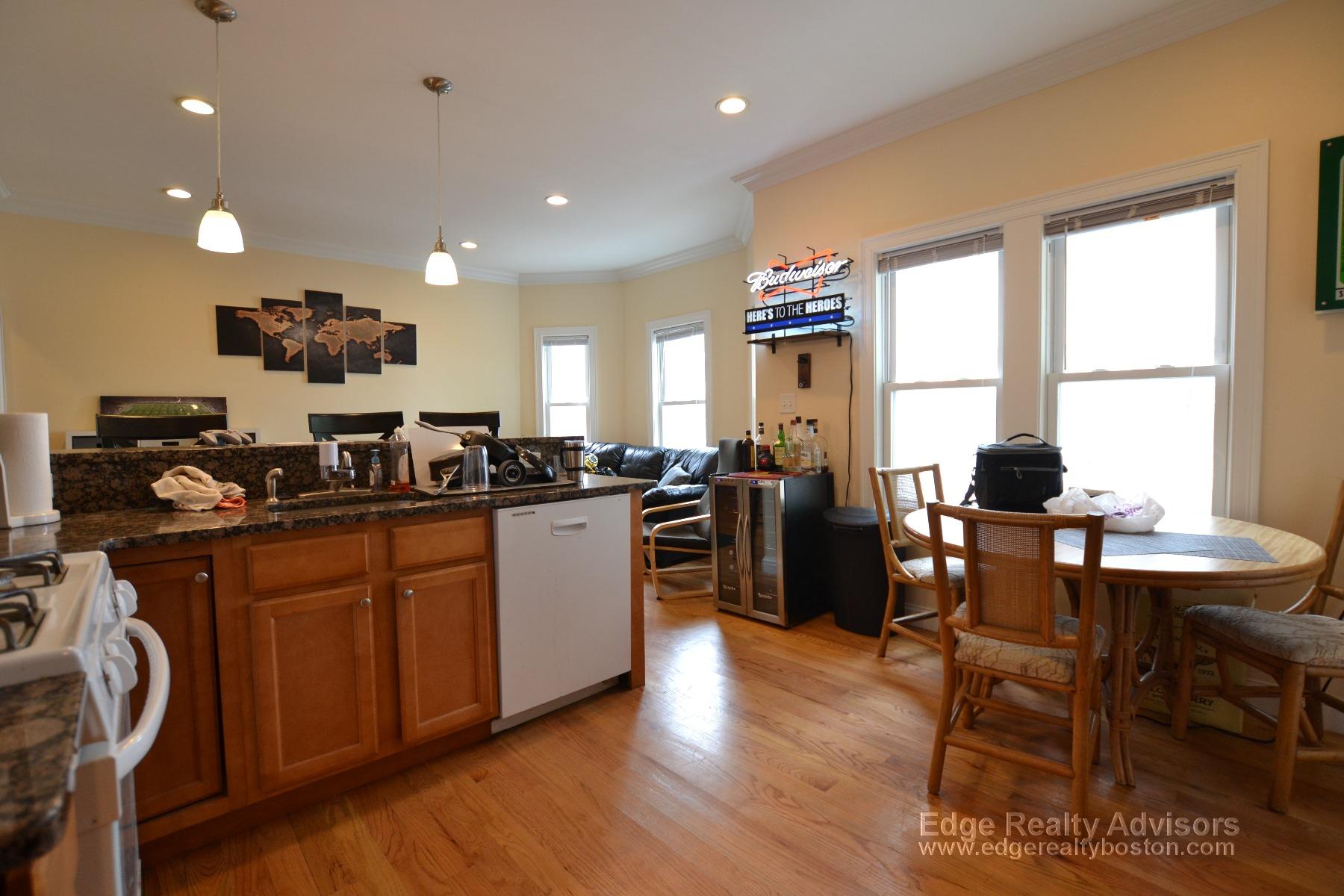 3 bed, 1 bath apartment for rent at 5 Benson St Unit 2, Brighton — photo 2 of 13
