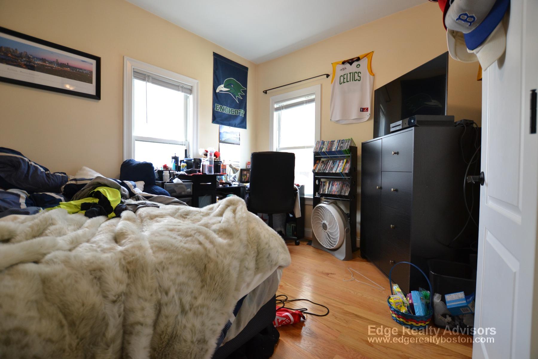 3 bed, 1 bath apartment for rent at 5 Benson St Unit 2, Brighton — photo 11 of 13