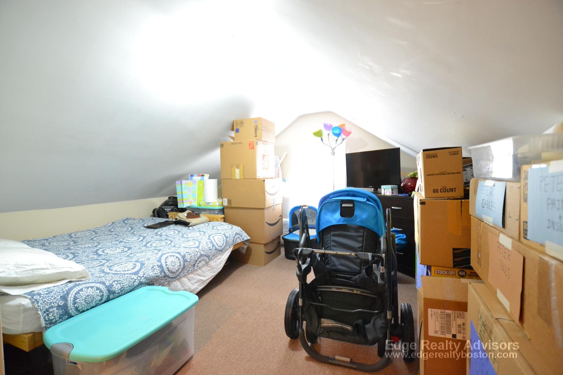 3 bed, 1.5 bath apartment for rent at 22 Shepard St Unit 2, Brighton — photo 11 of 14