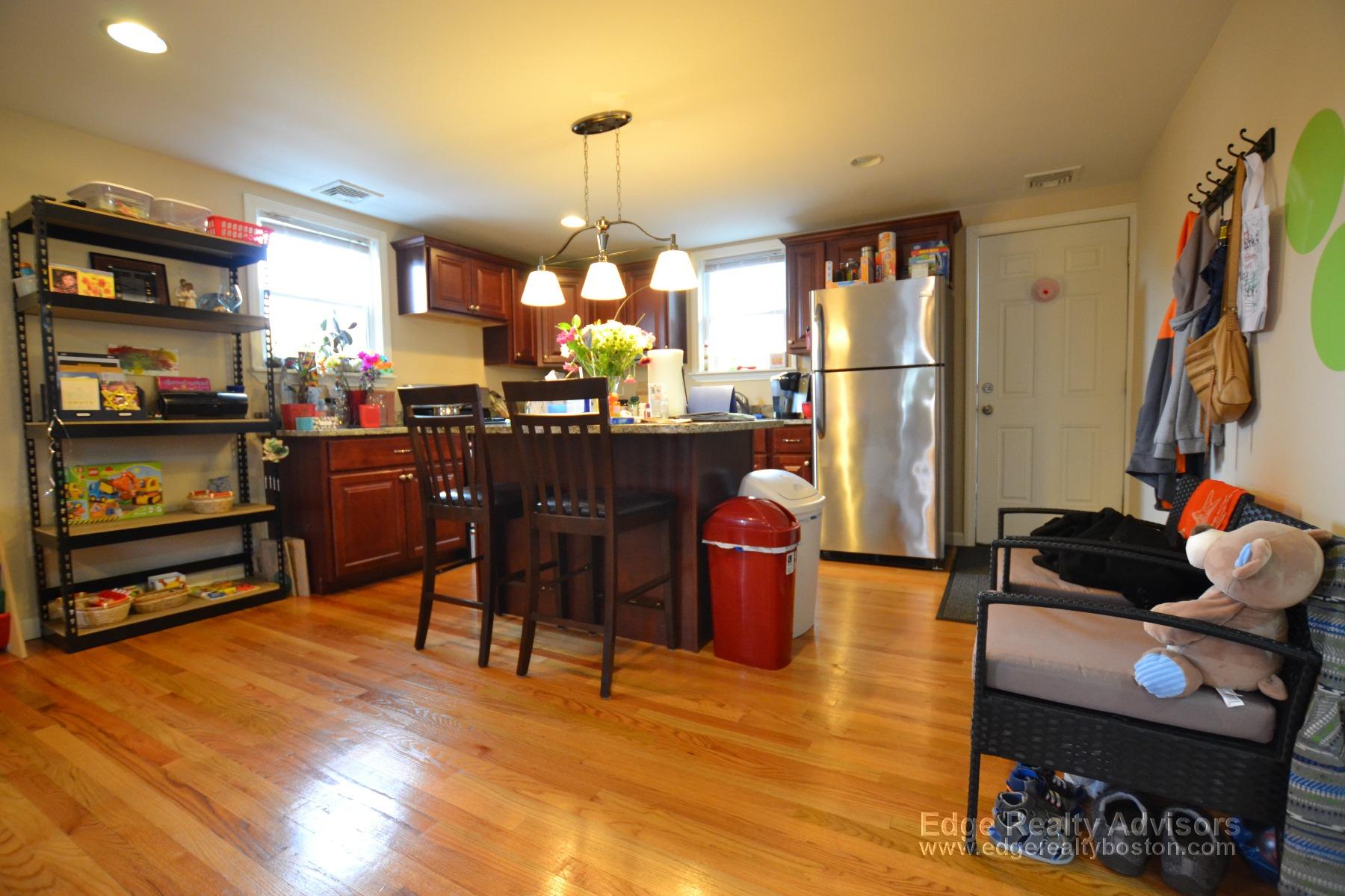 3 bed, 1.5 bath apartment for rent at 22 Shepard St Unit 2, Brighton — photo 3 of 14