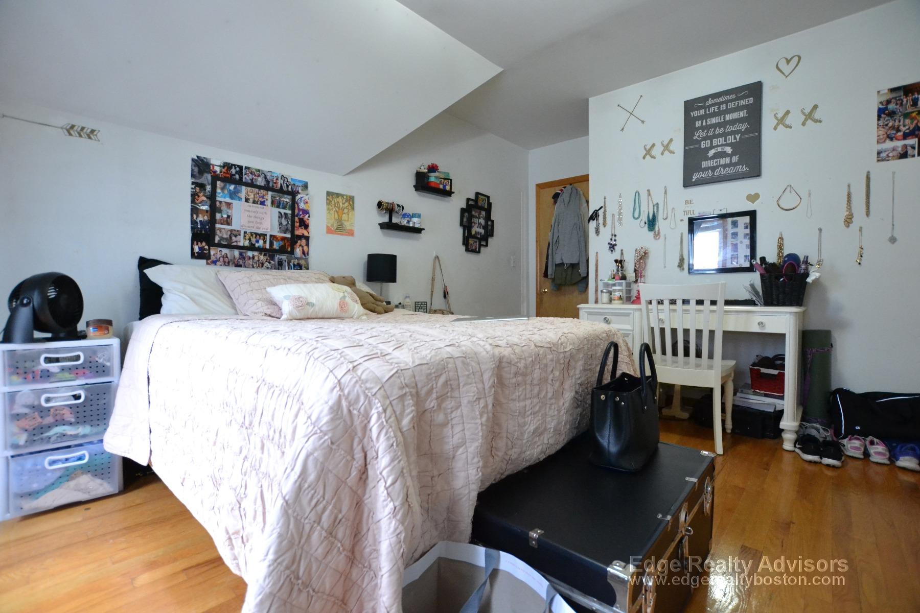 66 Brooks St, Brighton