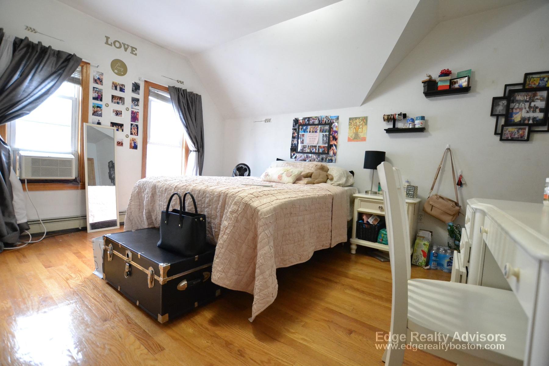 66 Brooks St, Brighton