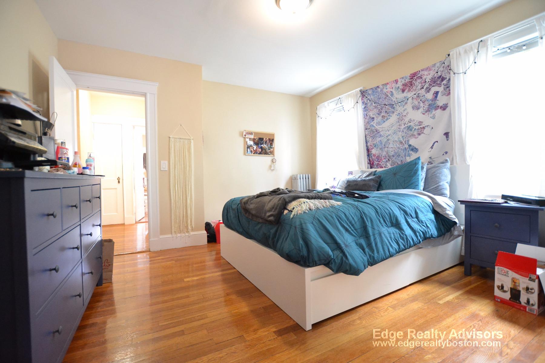 11 City View Rd, Coolidge Corner