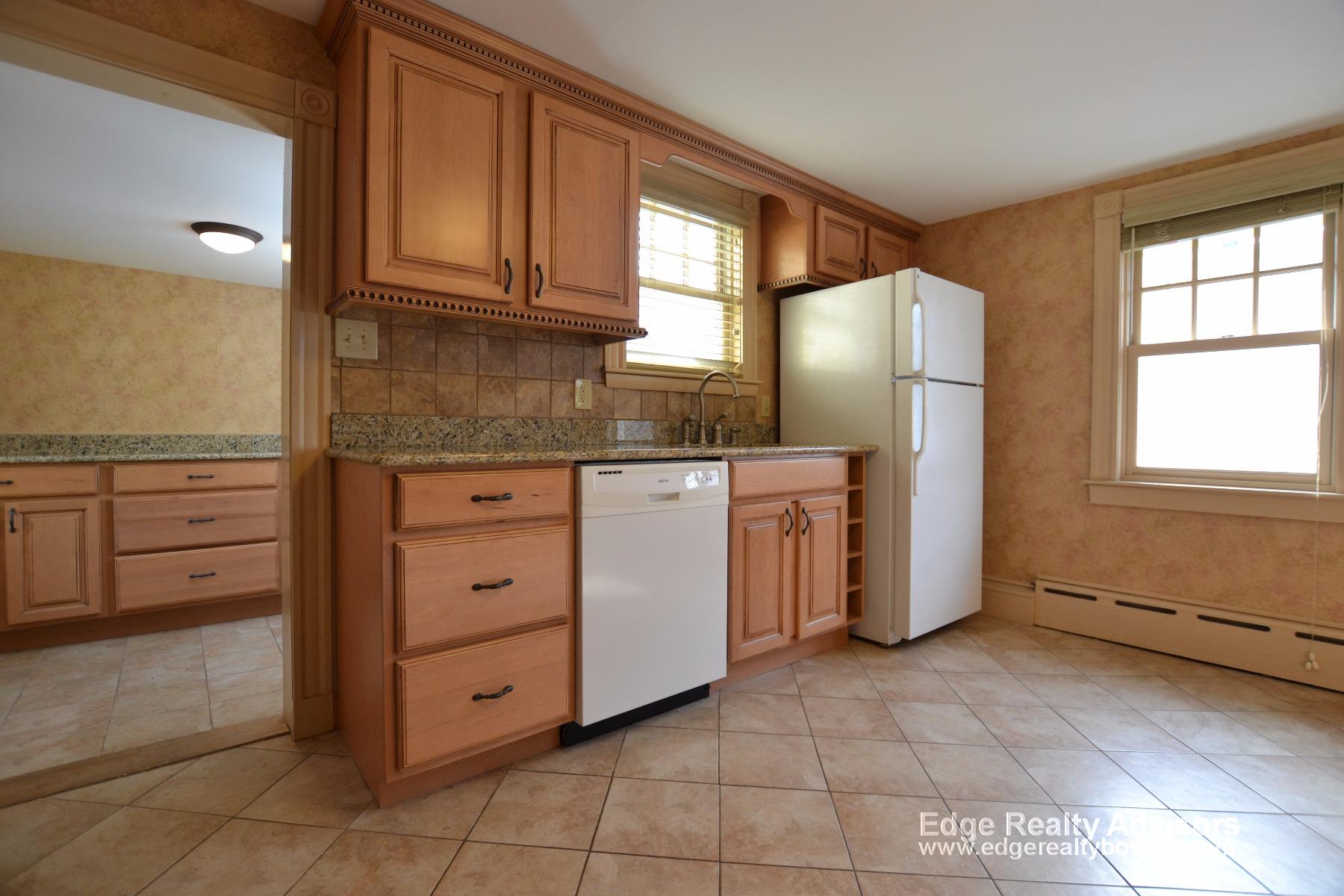 2 bed, 1 bath apartment for rent at 28 Shepard St Unit 2, Brighton — photo 3 of 12