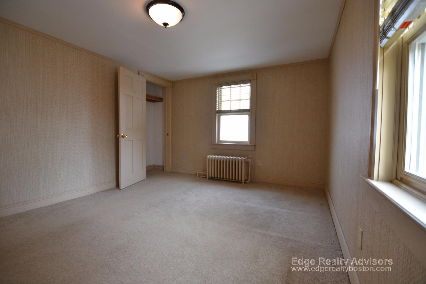 2 bed, 1 bath apartment for rent at 28 Shepard St Unit 2, Brighton — photo 4 of 12