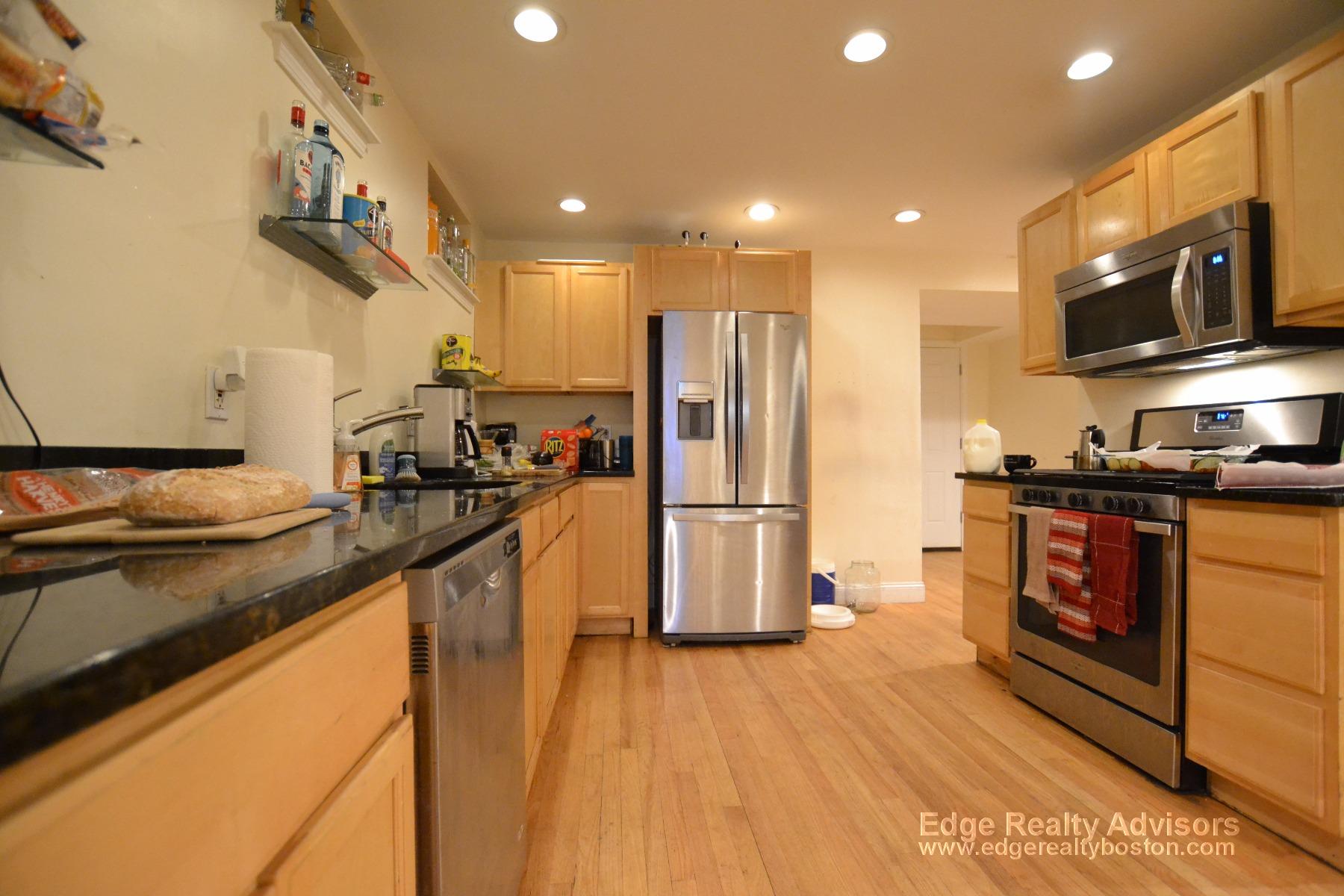 46 Ashford St, Allston