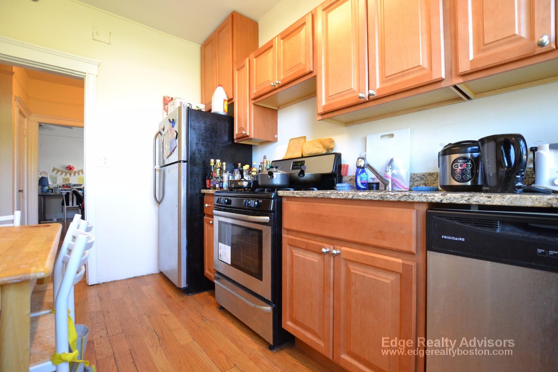 2 bed, 1 bath apartment for rent at 1691 Commonwealth Ave Unit 28, Brighton — photo 1 of 7