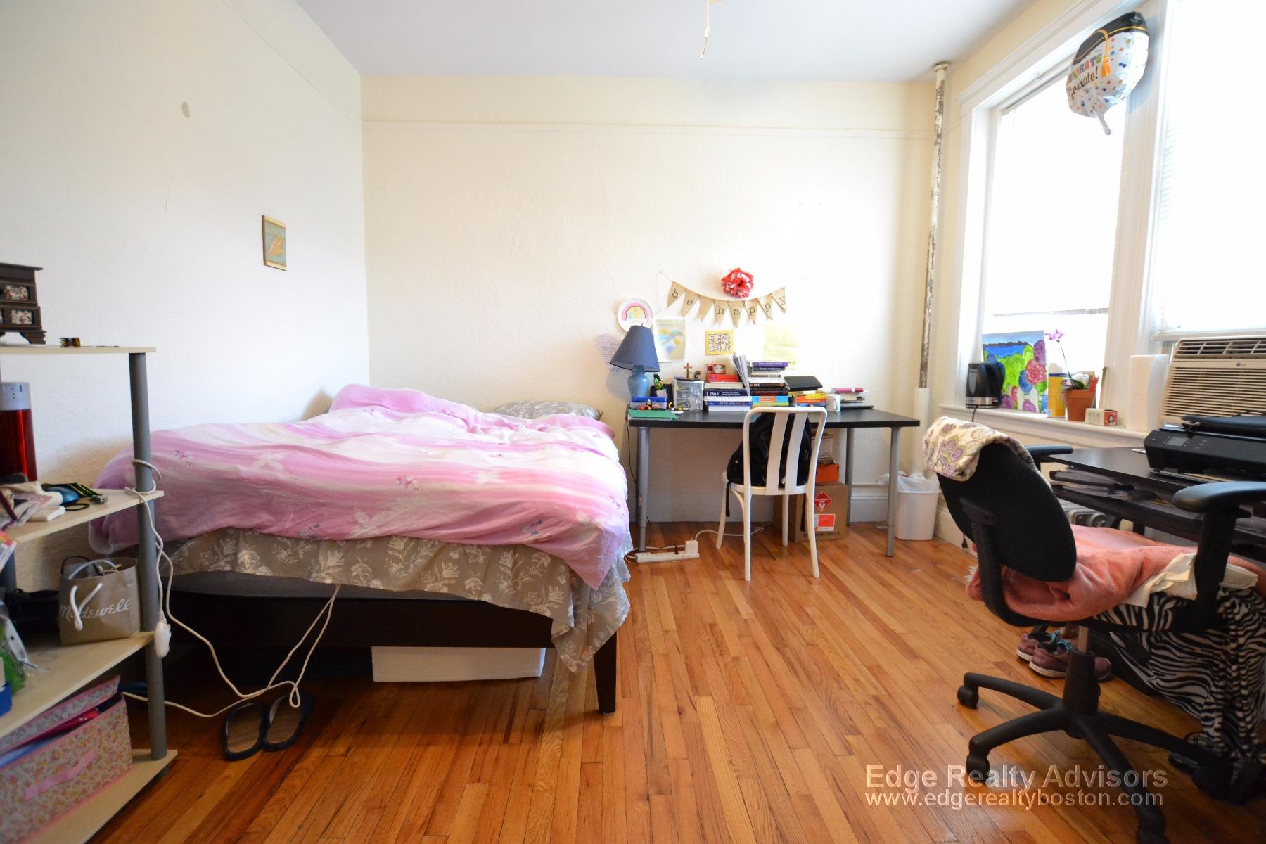 2 bed, 1 bath apartment for rent at 1691 Commonwealth Ave Unit 28, Brighton — photo 2 of 7