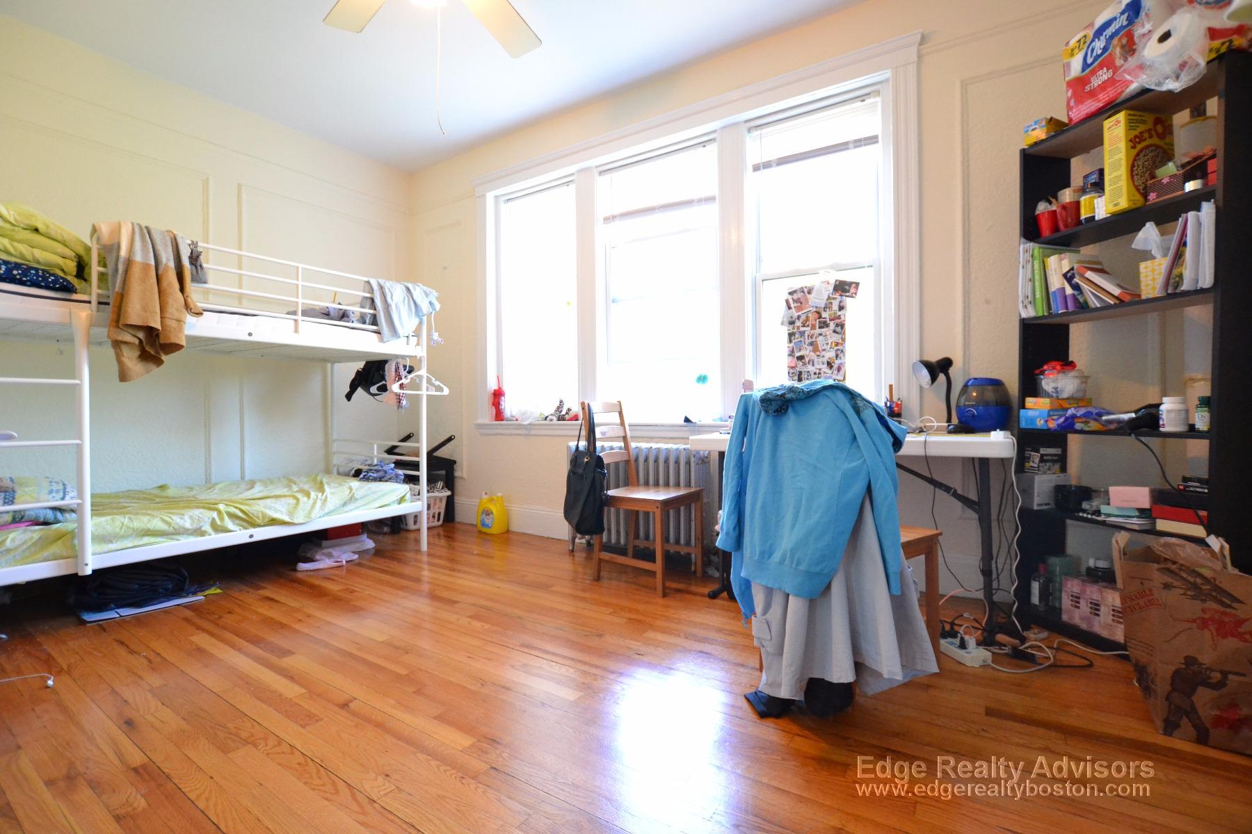 2 bed, 1 bath apartment for rent at 1691 Commonwealth Ave Unit 28, Brighton — photo 6 of 7