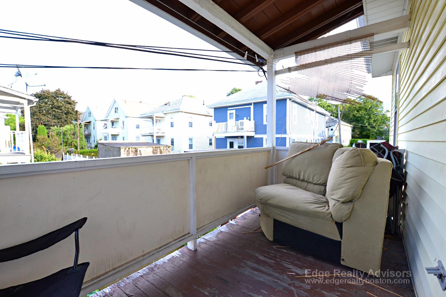 3 bed, 1 bath apartment for rent at 262 Market St Unit 1, Brighton — photo 4 of 14