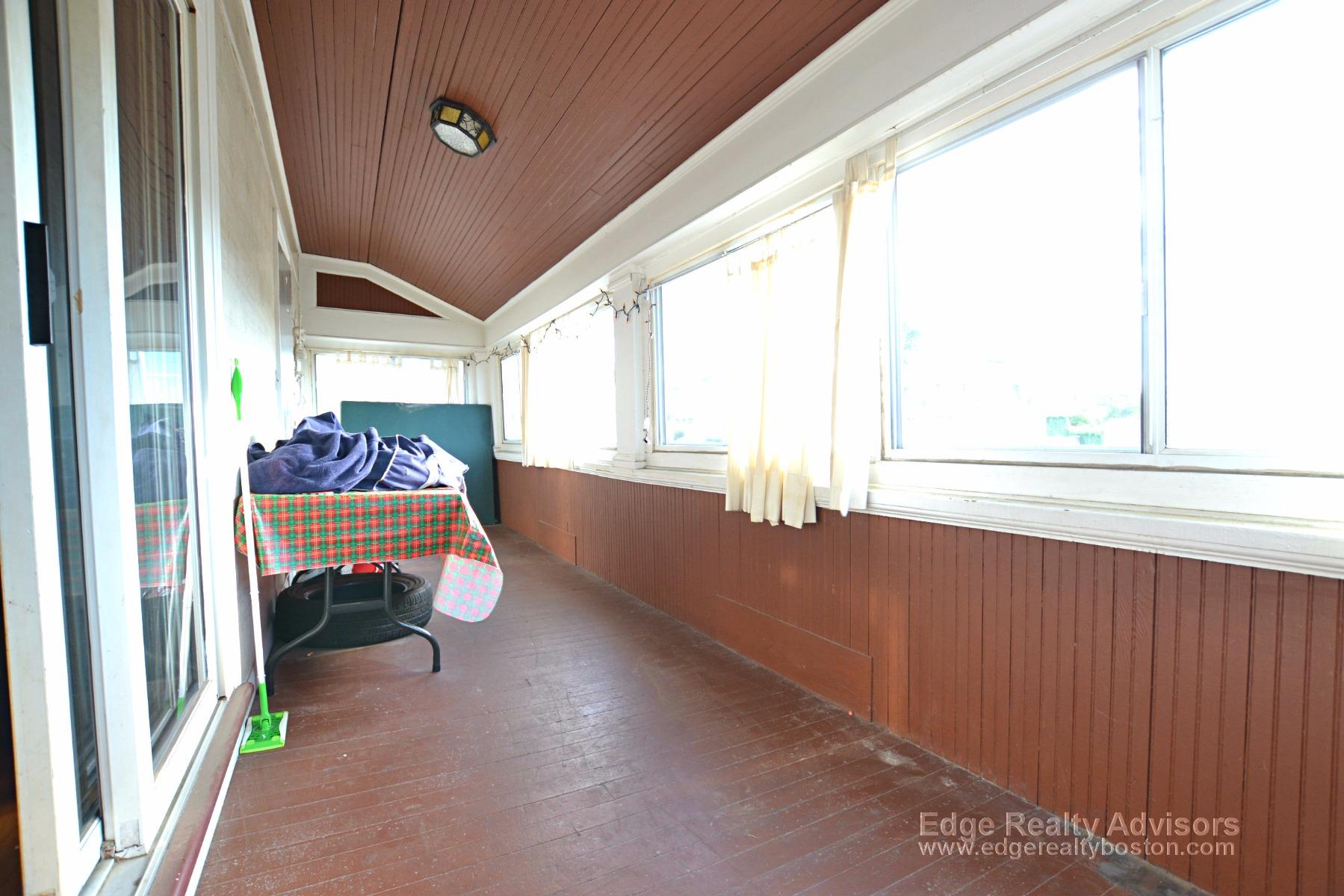 3 bed, 1 bath apartment for rent at 262 Market St Unit 1, Brighton — photo 9 of 14