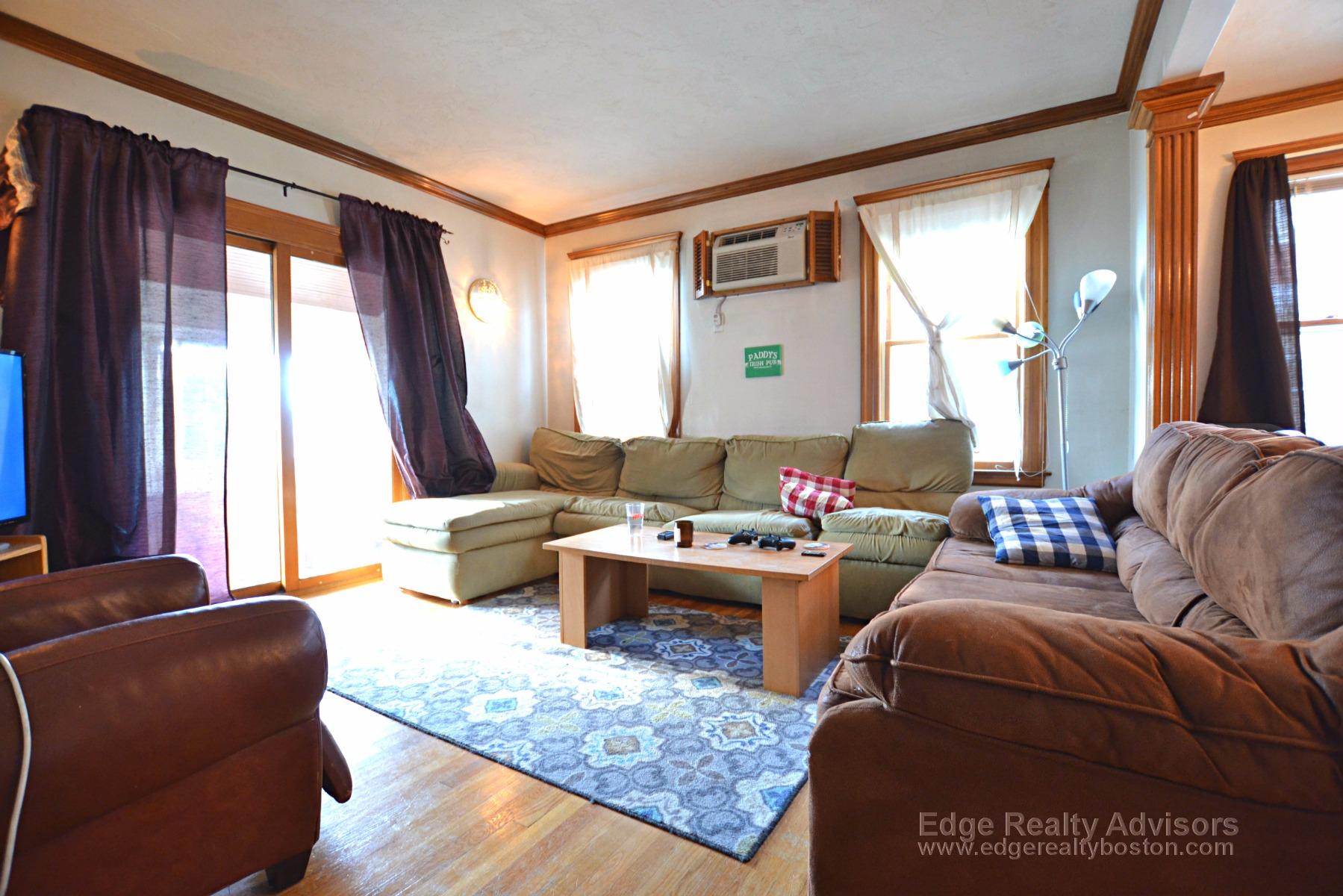 3 bed, 1 bath apartment for rent at 262 Market St Unit 1, Brighton — photo 8 of 14
