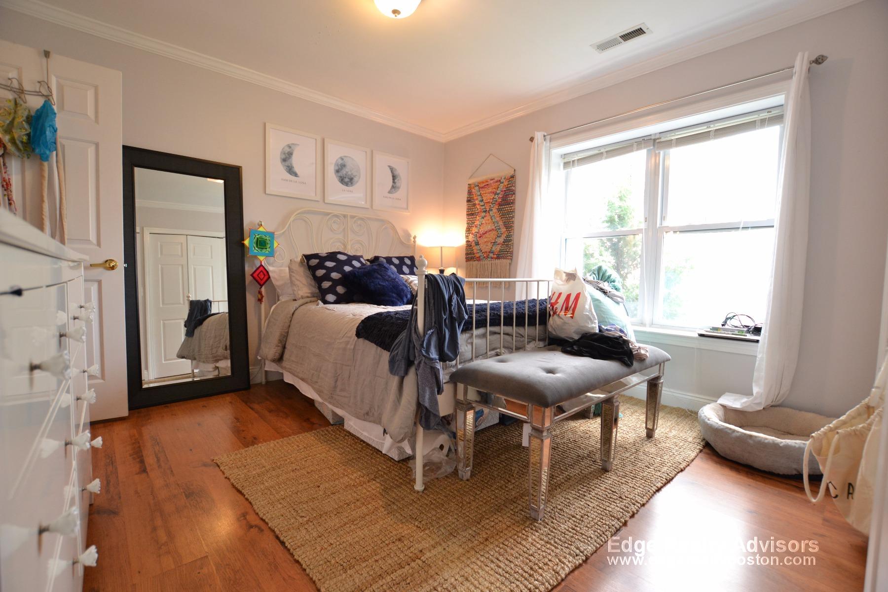 3 bed, 2 bath apartment for rent at 160 Newton St Unit 4, Brighton — photo 5 of 12