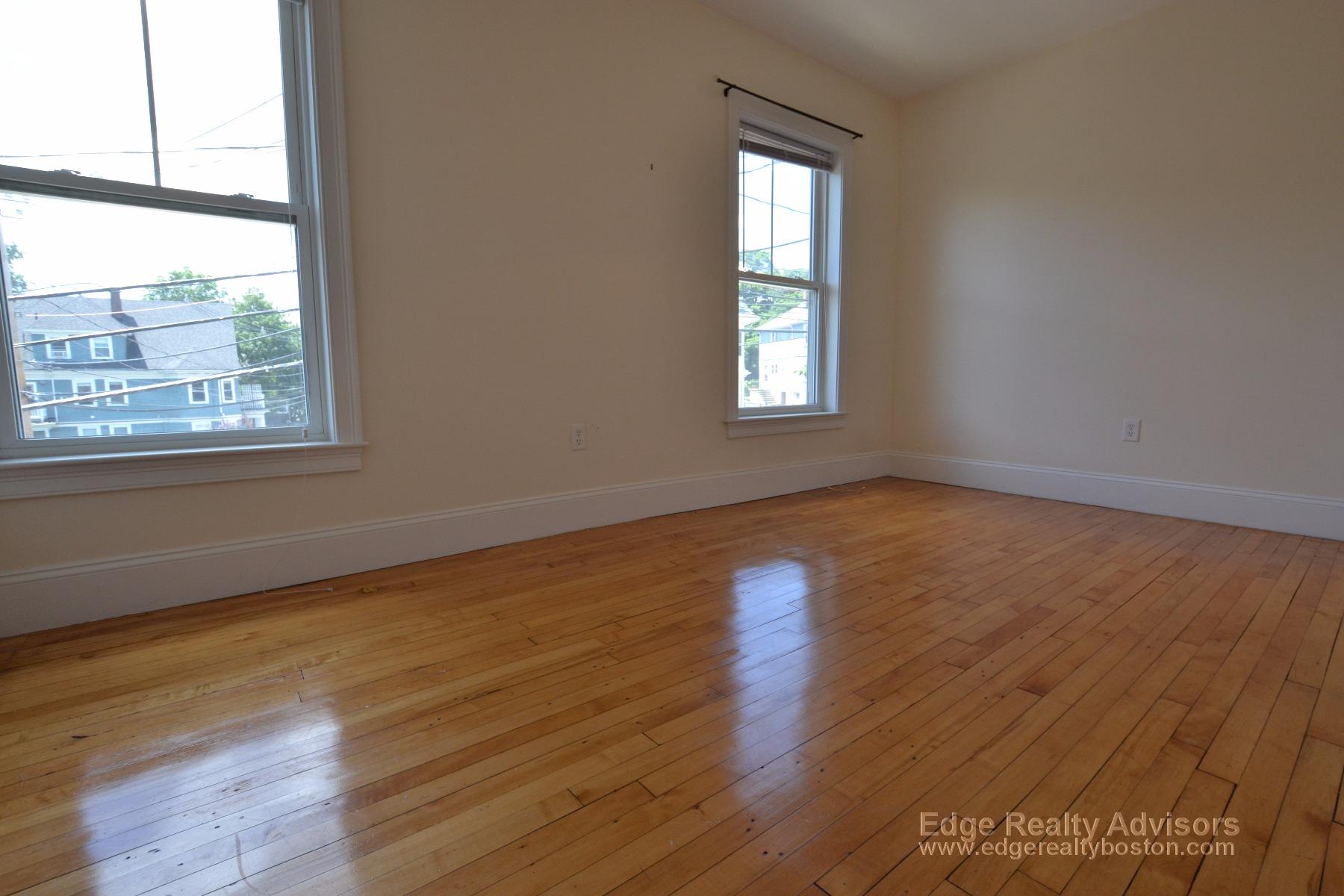 2 bed, 1 bath apartment for rent at 39 Bigelow St Unit 2, Brighton — photo 5 of 9